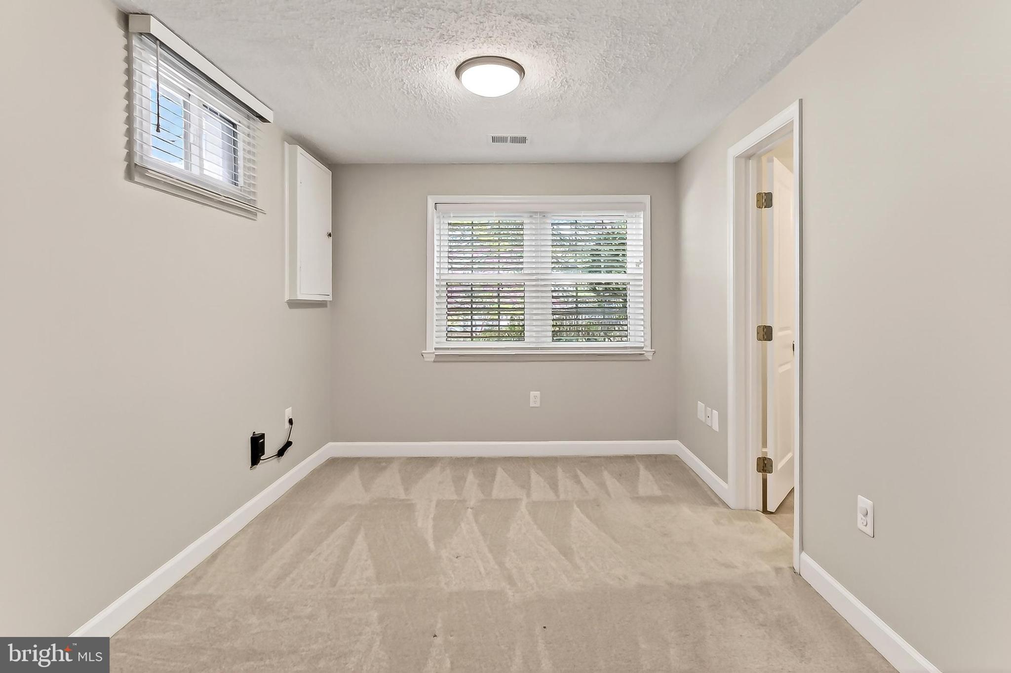 LONG BRANCH - Residential