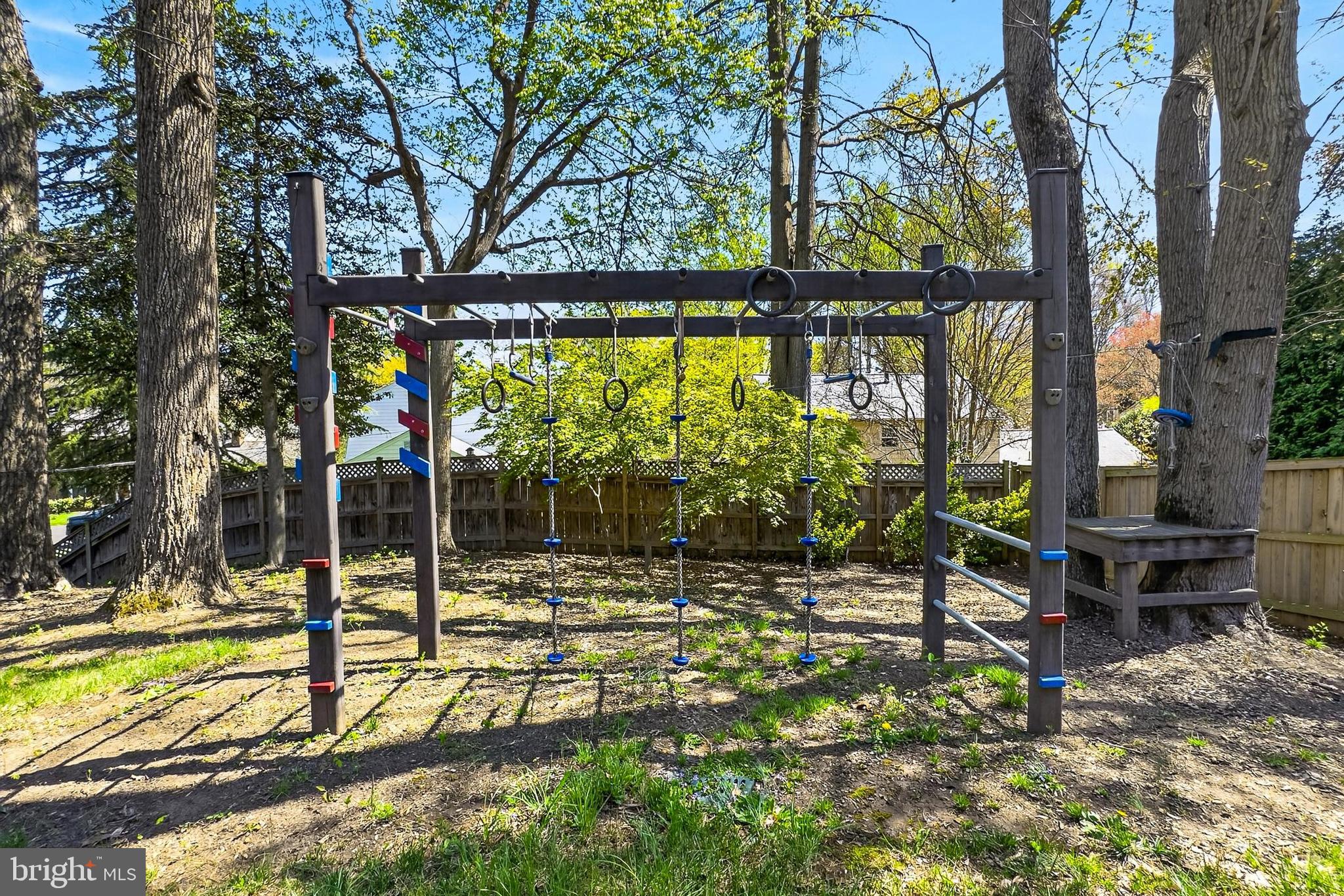 LONG BRANCH - Residential