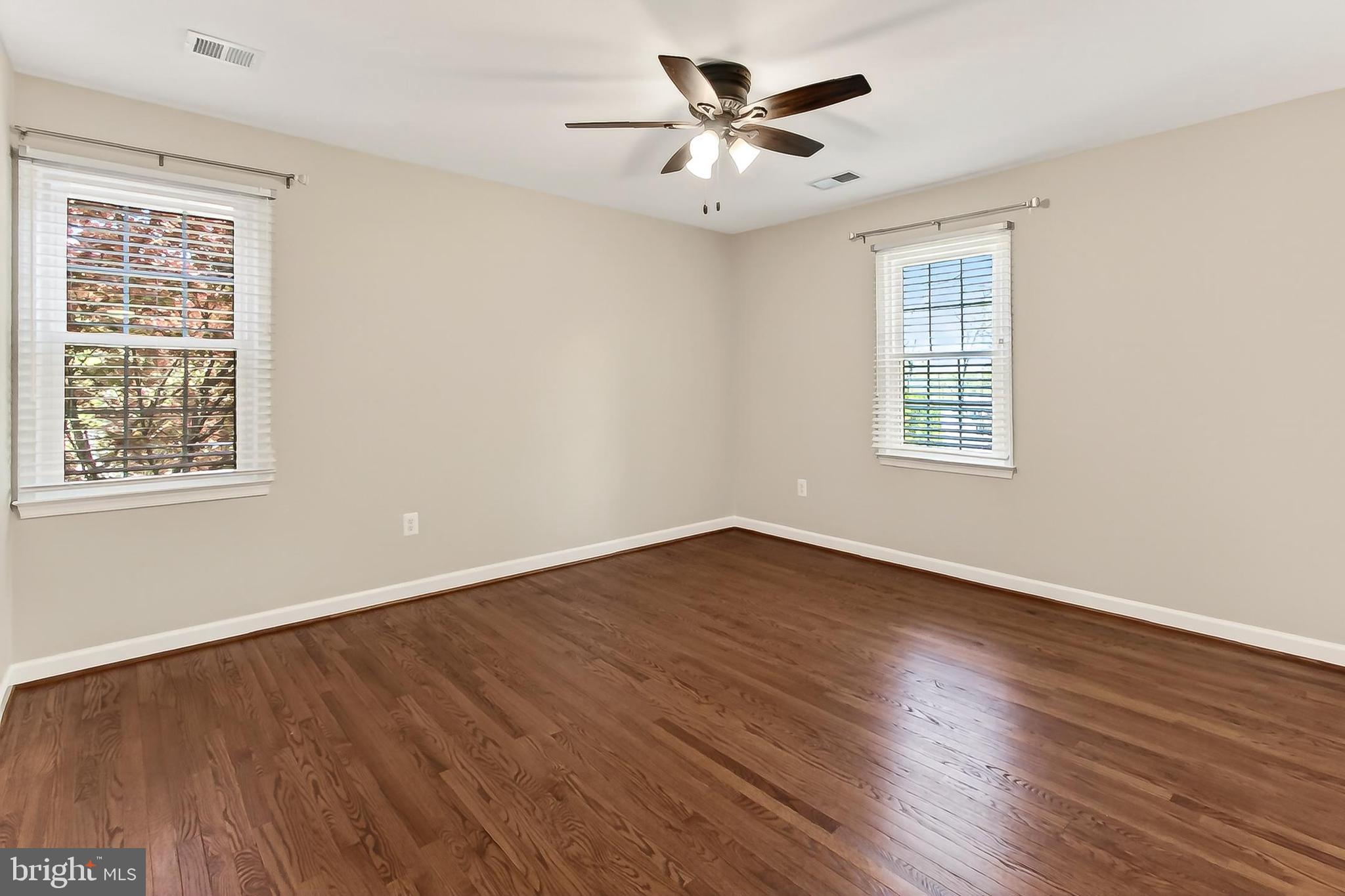 LONG BRANCH - Residential