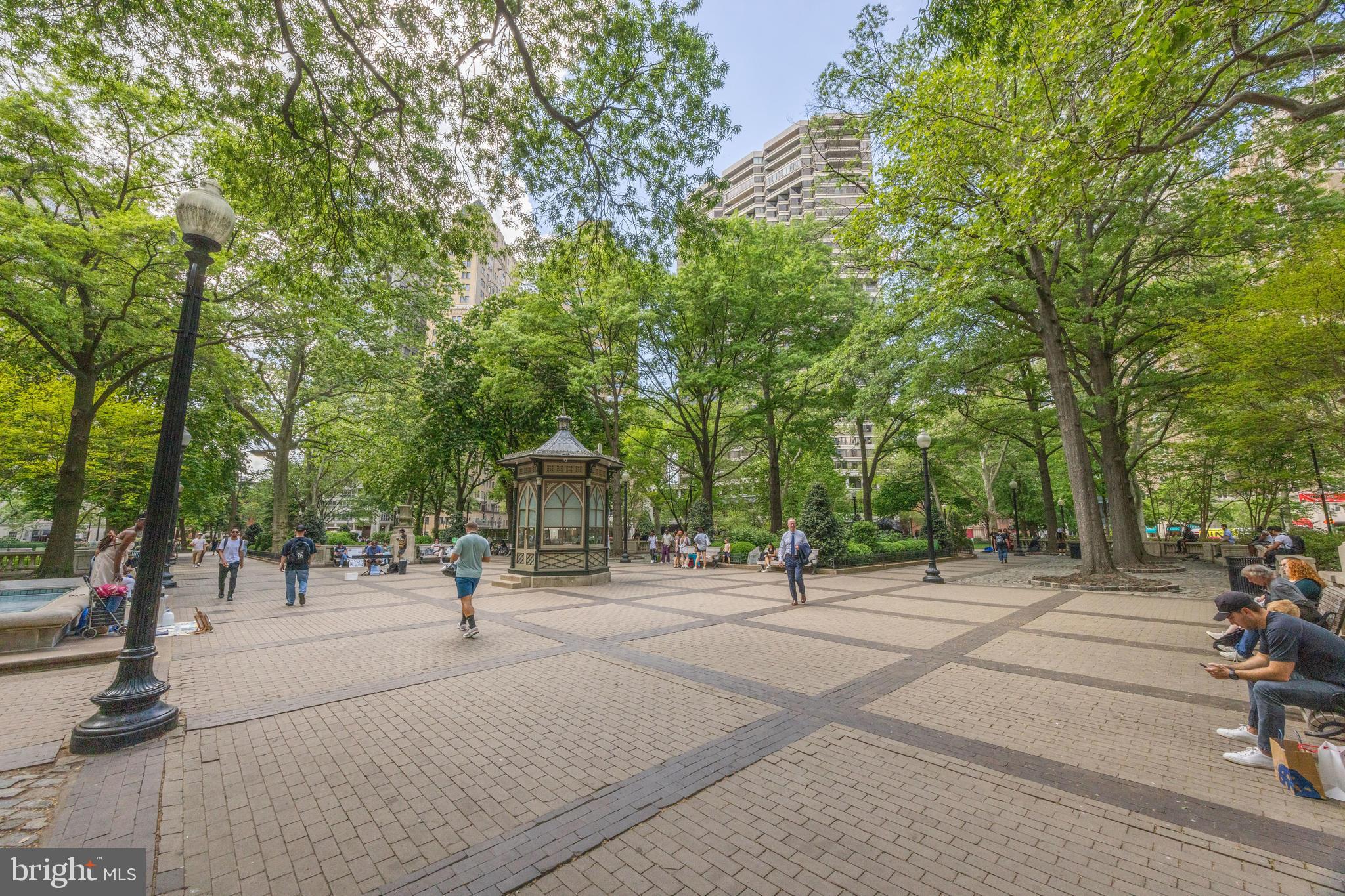 RITTENHOUSE SQUARE - Residential