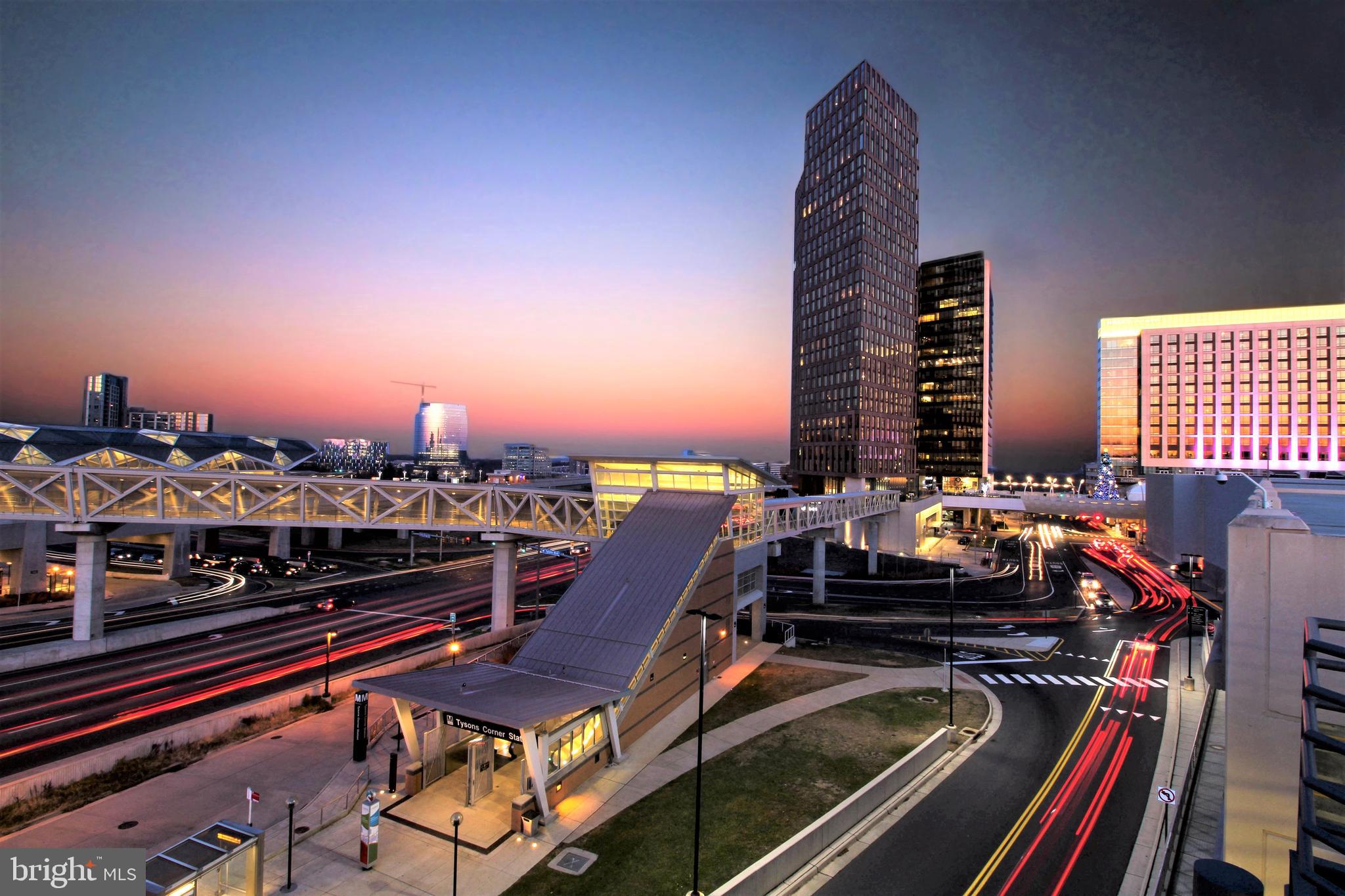 YORKTOWNE SQUARE - Residential