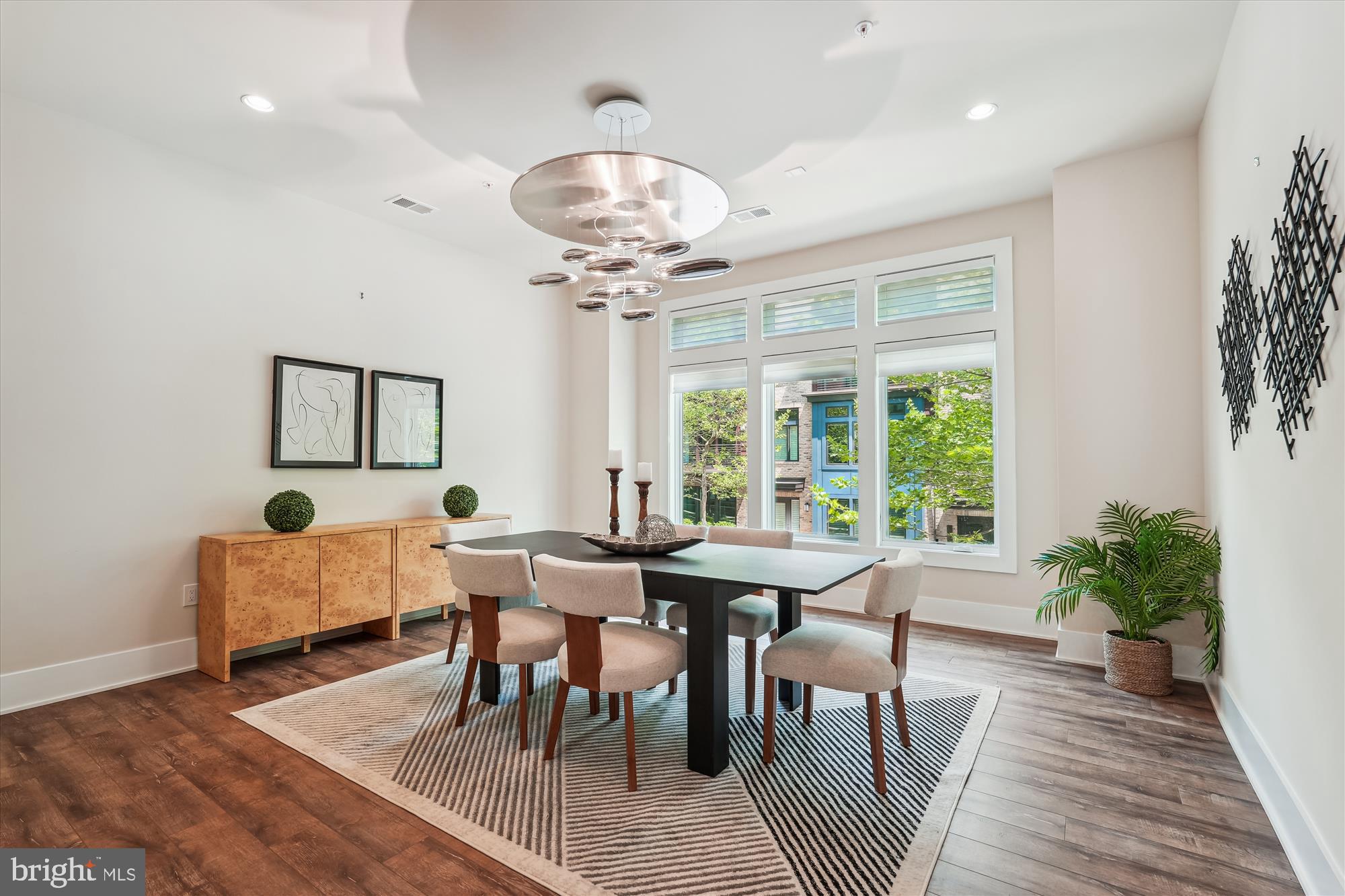 GROSVENOR HEIGHTS - Residential