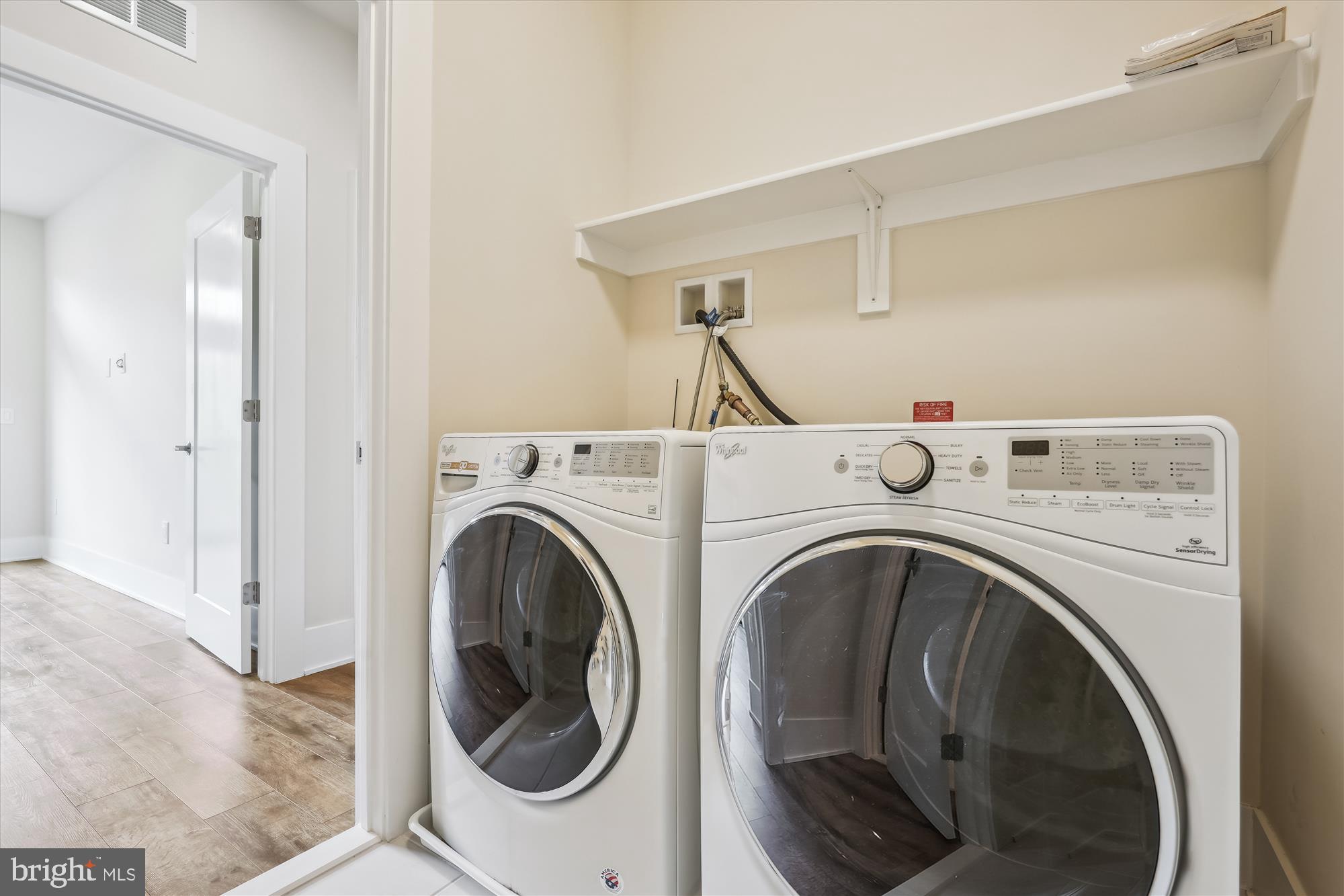 GROSVENOR HEIGHTS - Residential