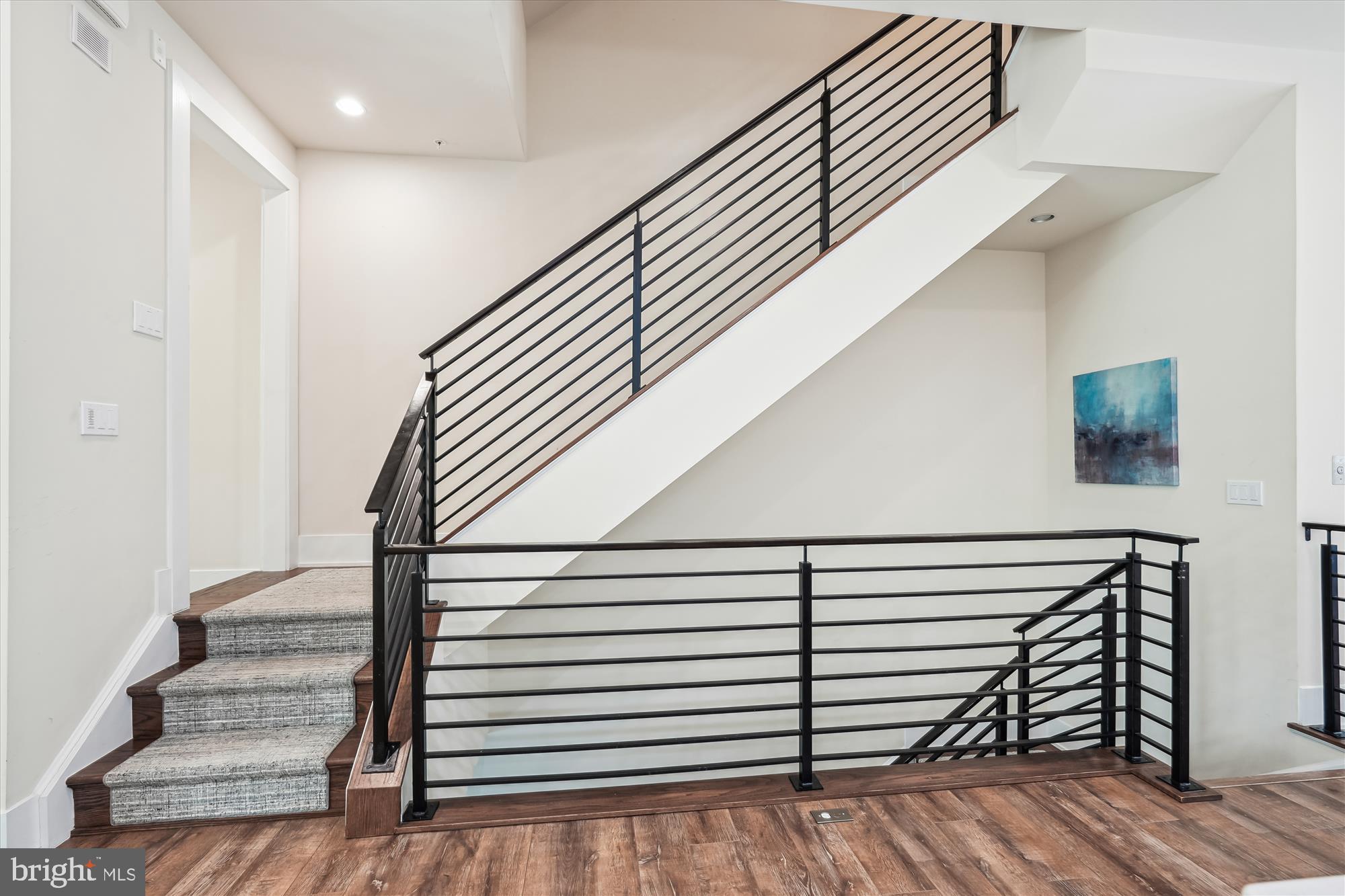 GROSVENOR HEIGHTS - Residential