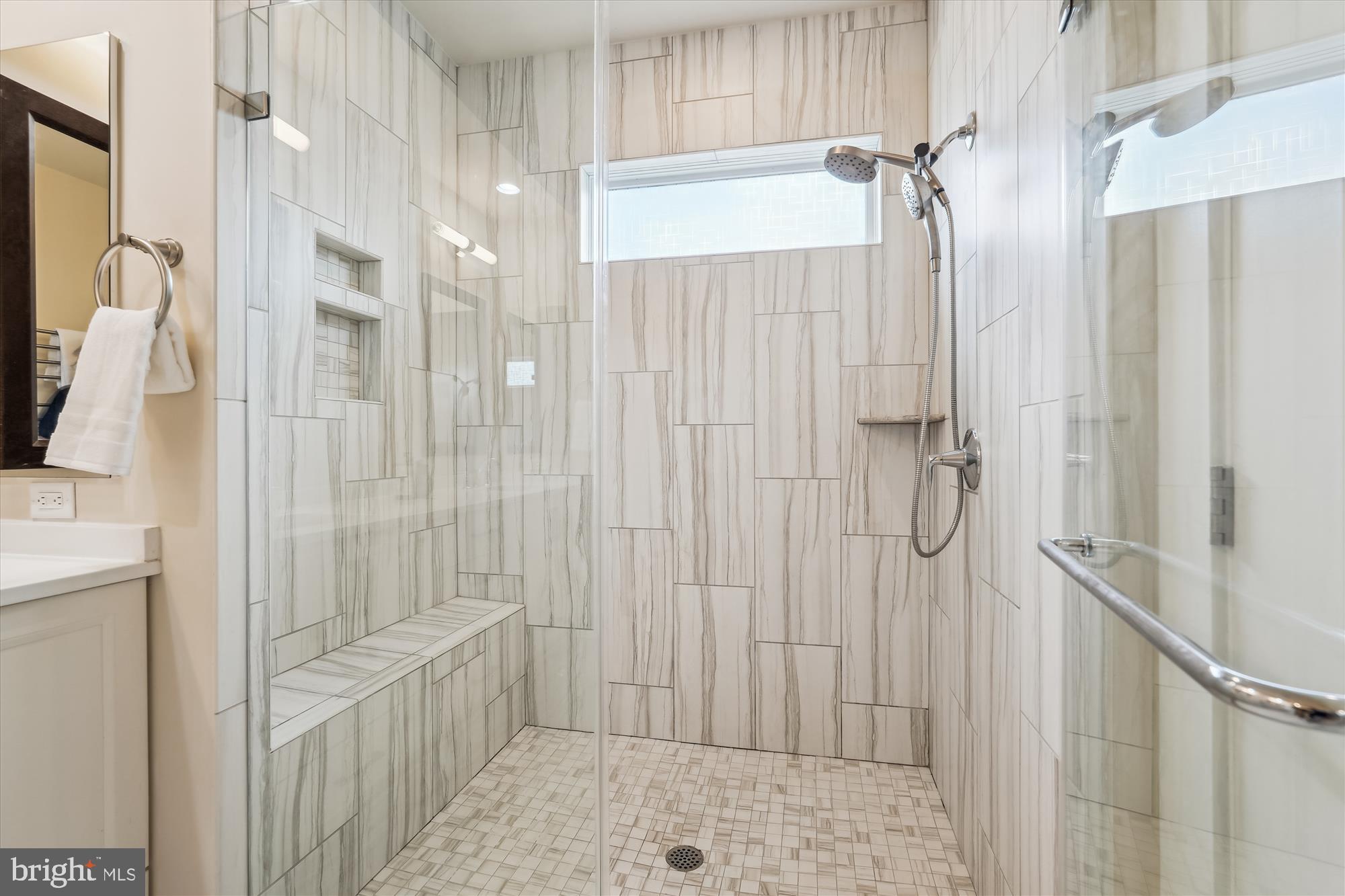 GROSVENOR HEIGHTS - Residential