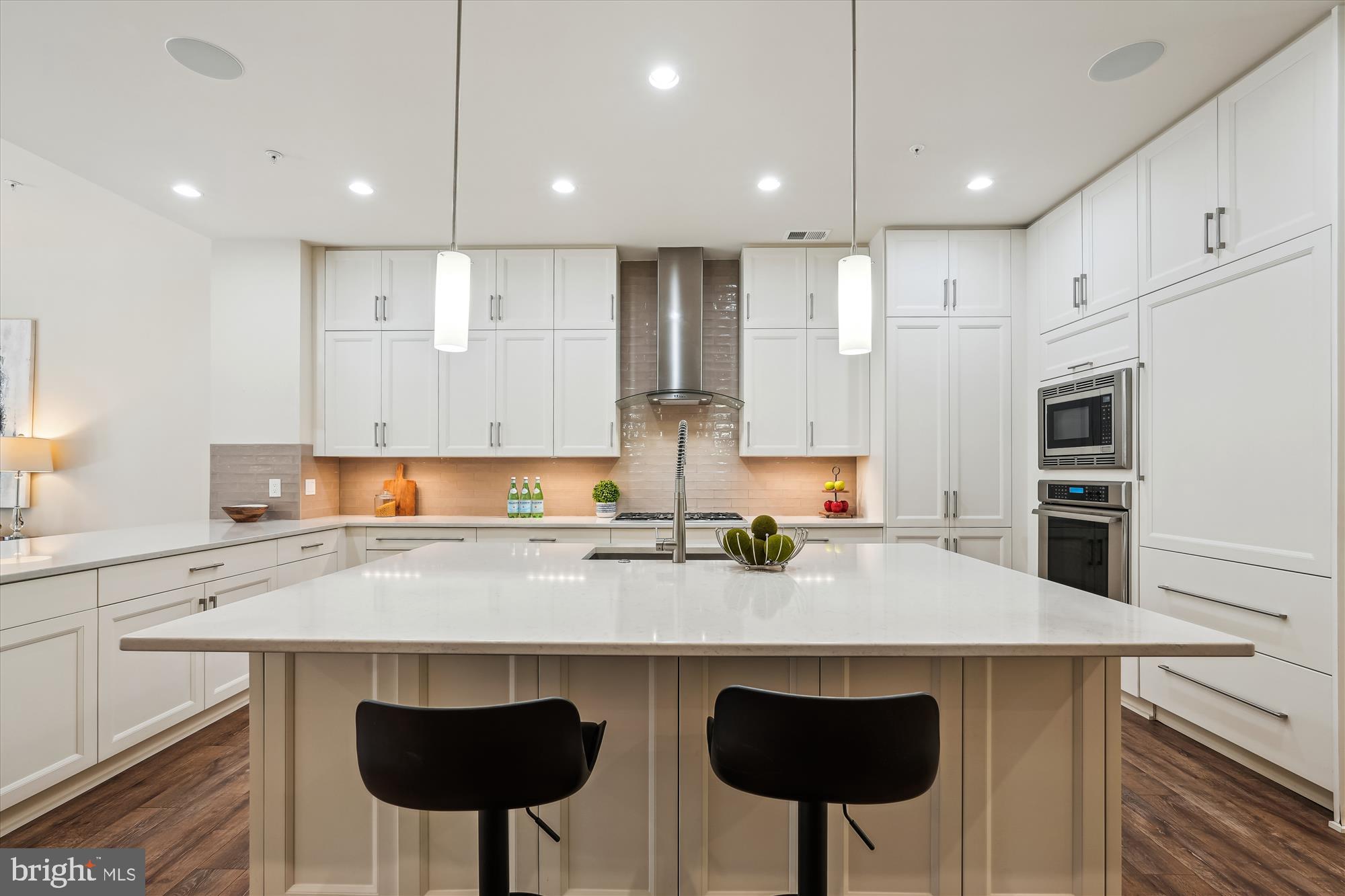 GROSVENOR HEIGHTS - Residential