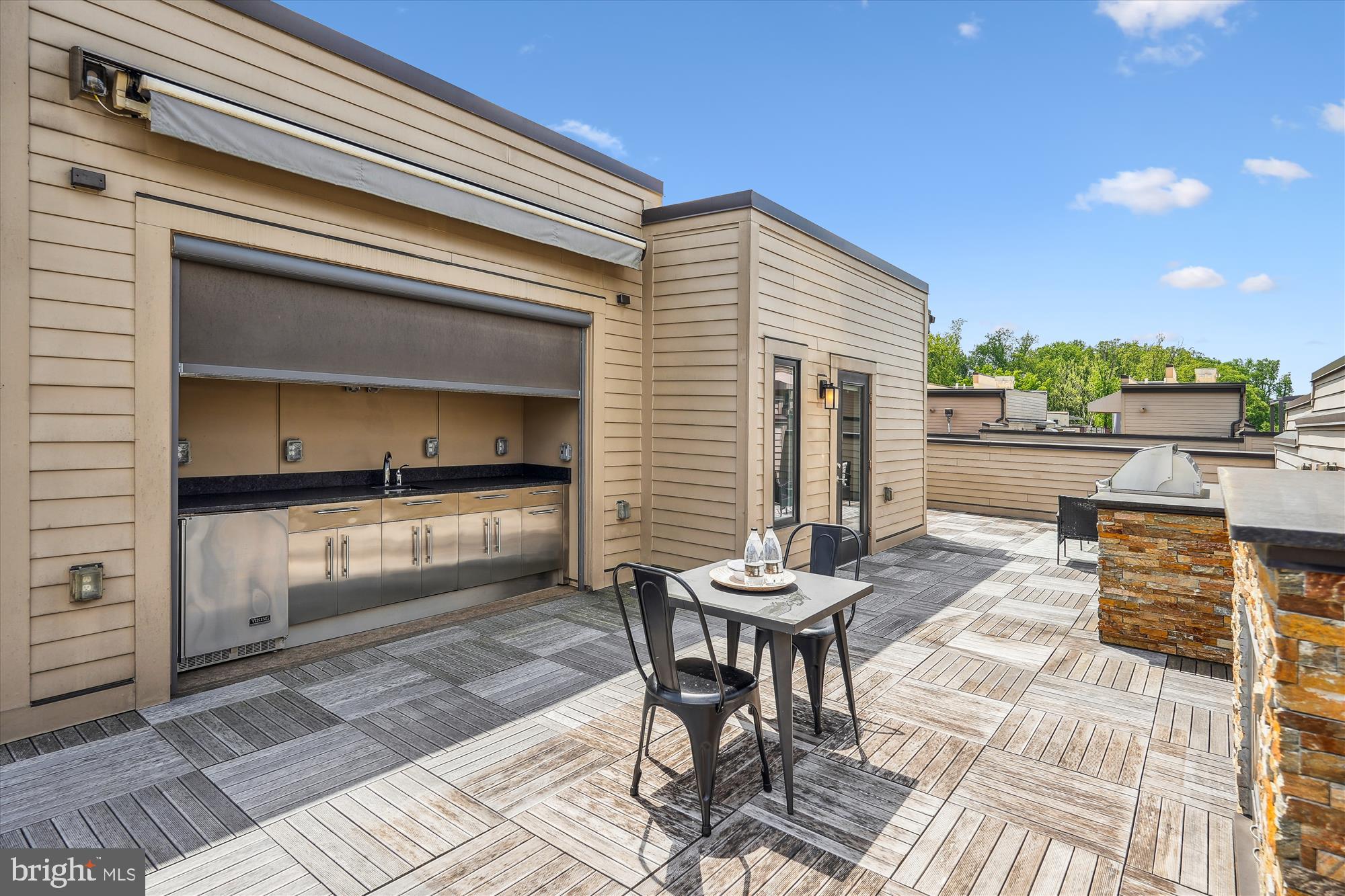 GROSVENOR HEIGHTS - Residential