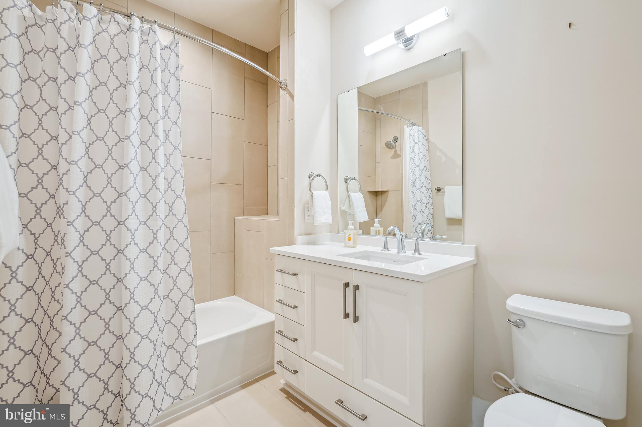 GROSVENOR HEIGHTS - Residential