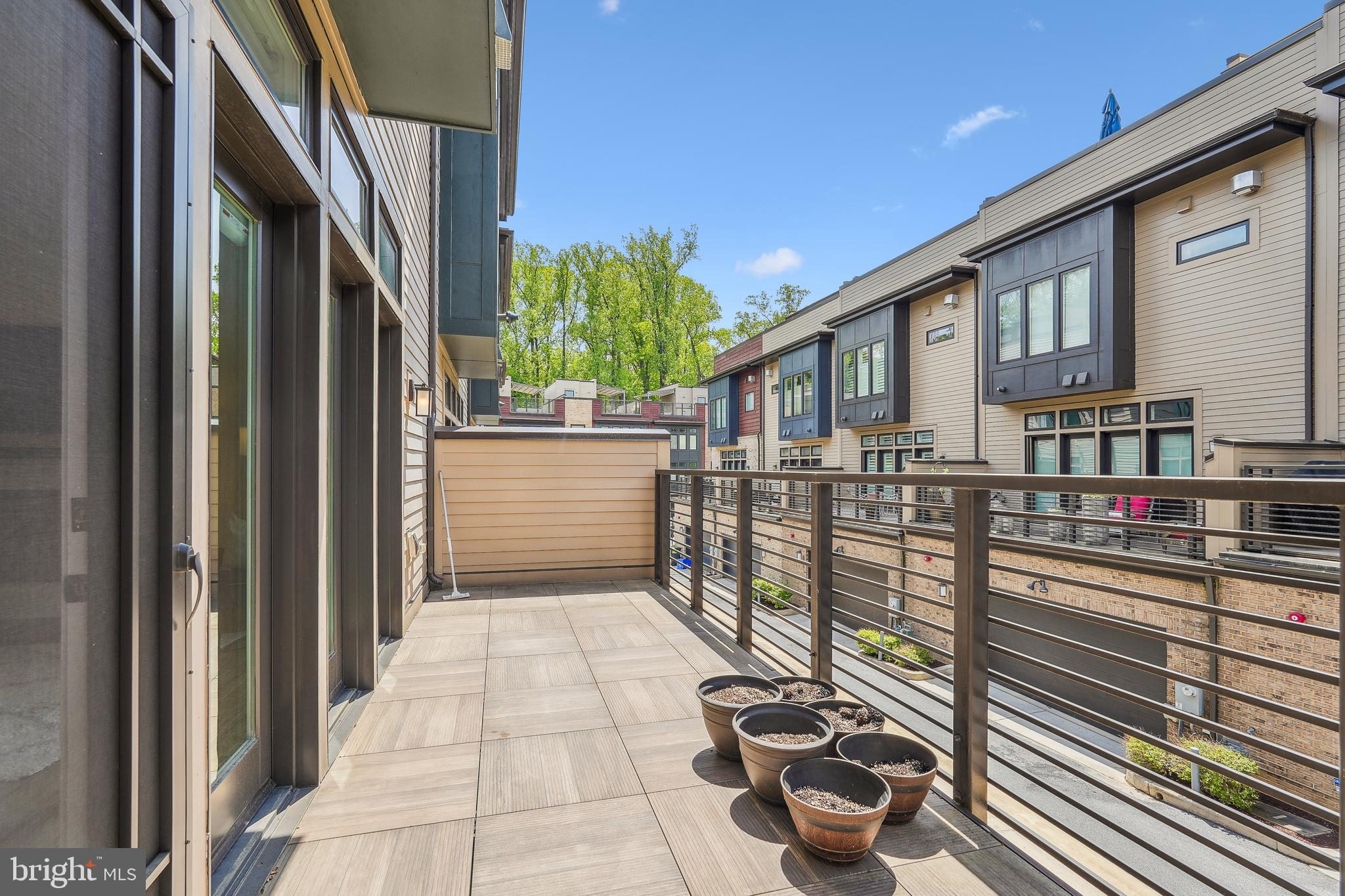 GROSVENOR HEIGHTS - Residential