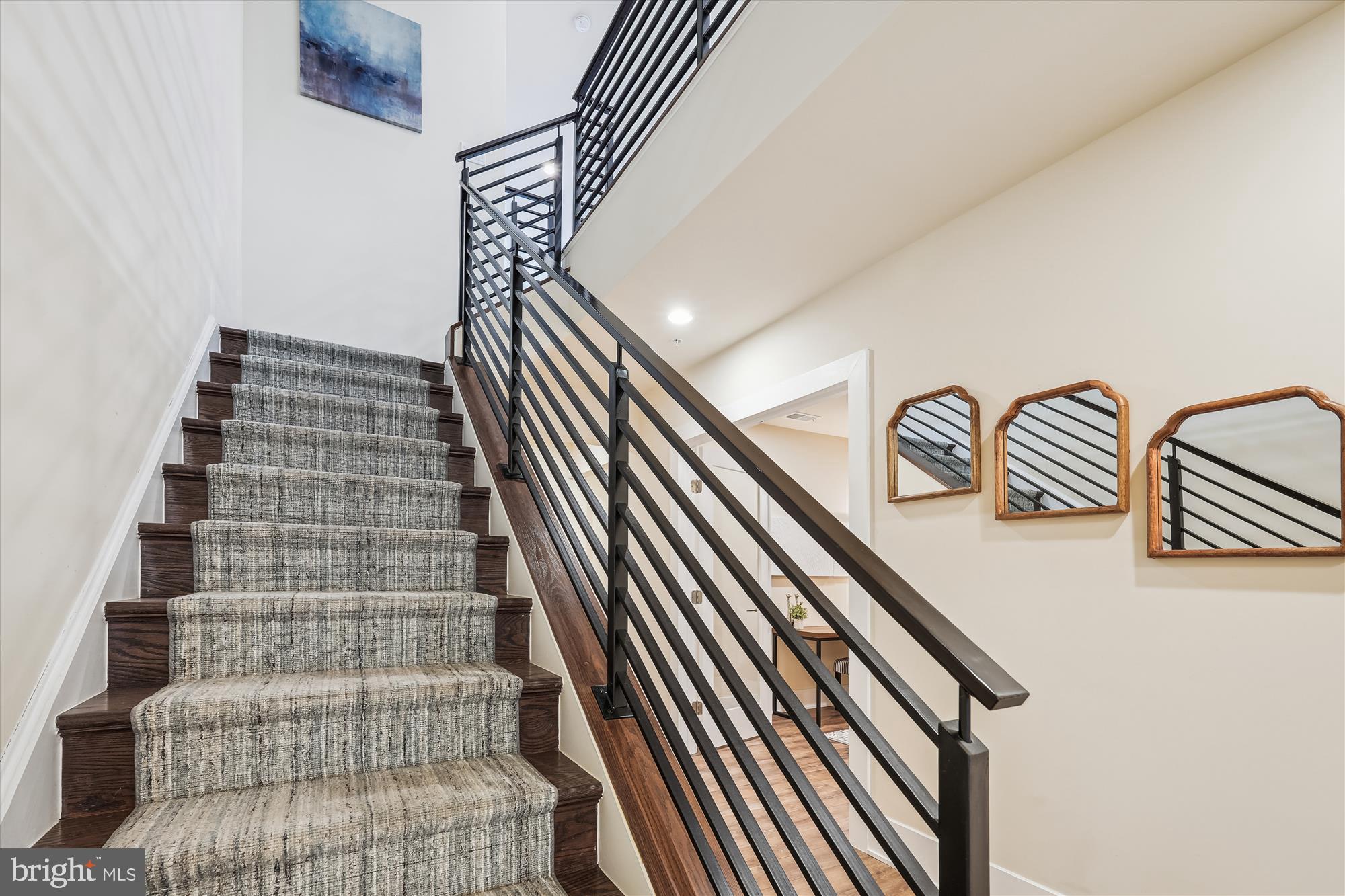 GROSVENOR HEIGHTS - Residential