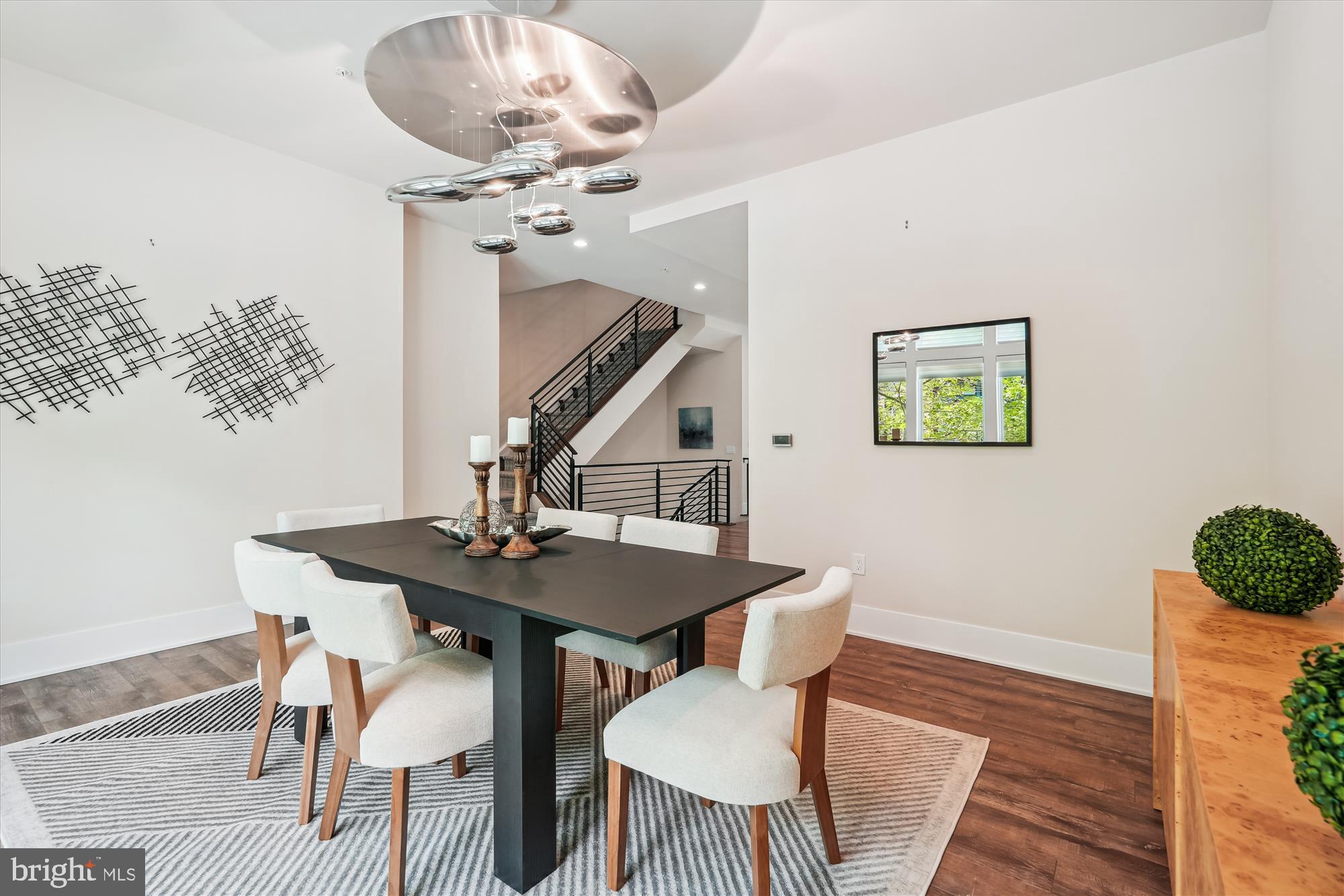 GROSVENOR HEIGHTS - Residential