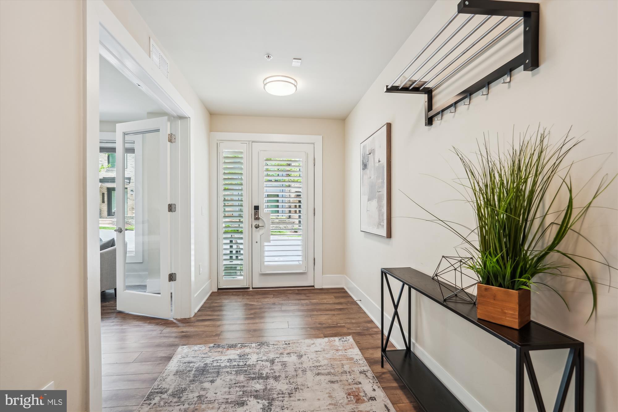 GROSVENOR HEIGHTS - Residential