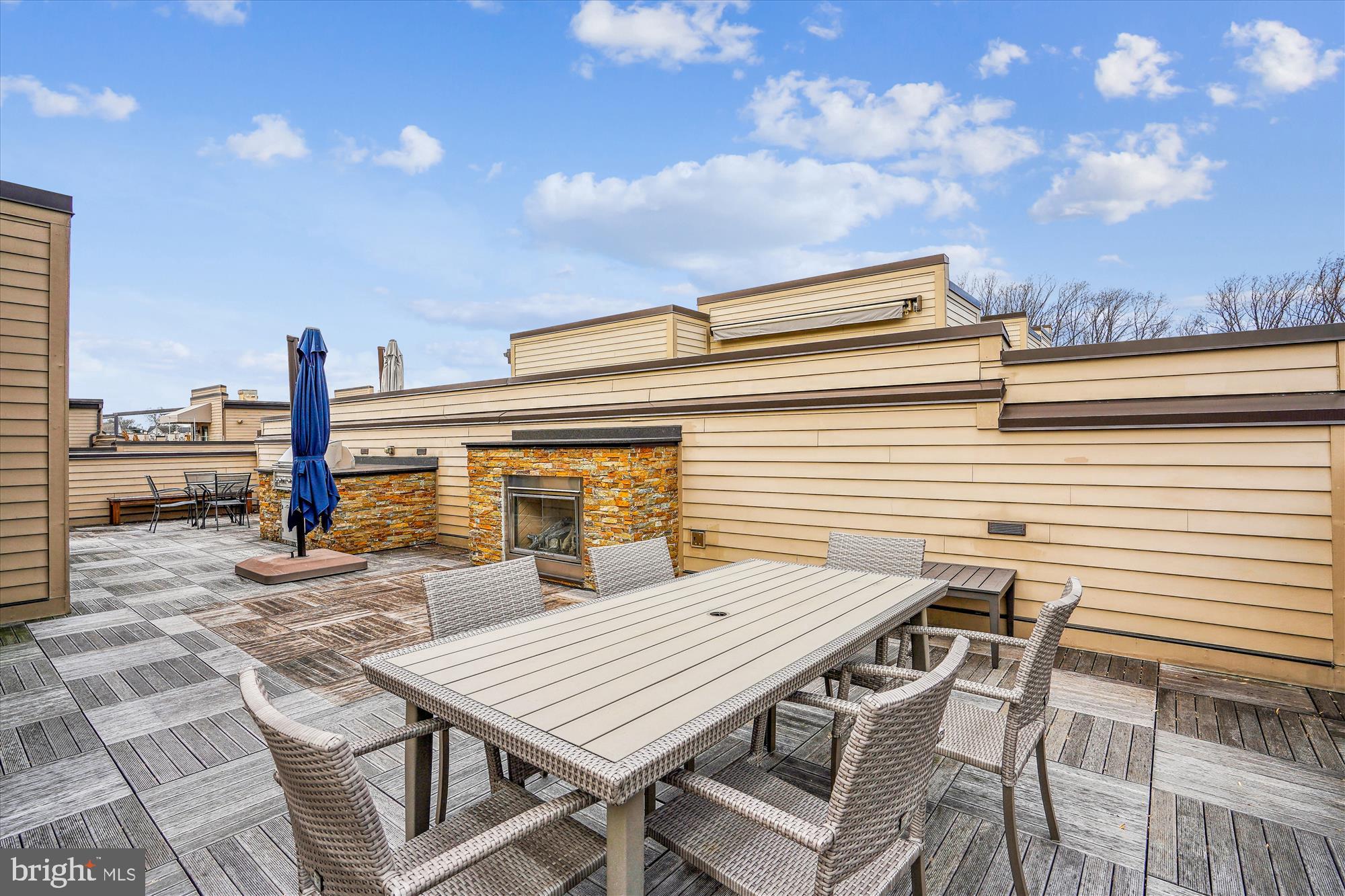 10010 LAUREATE WAY