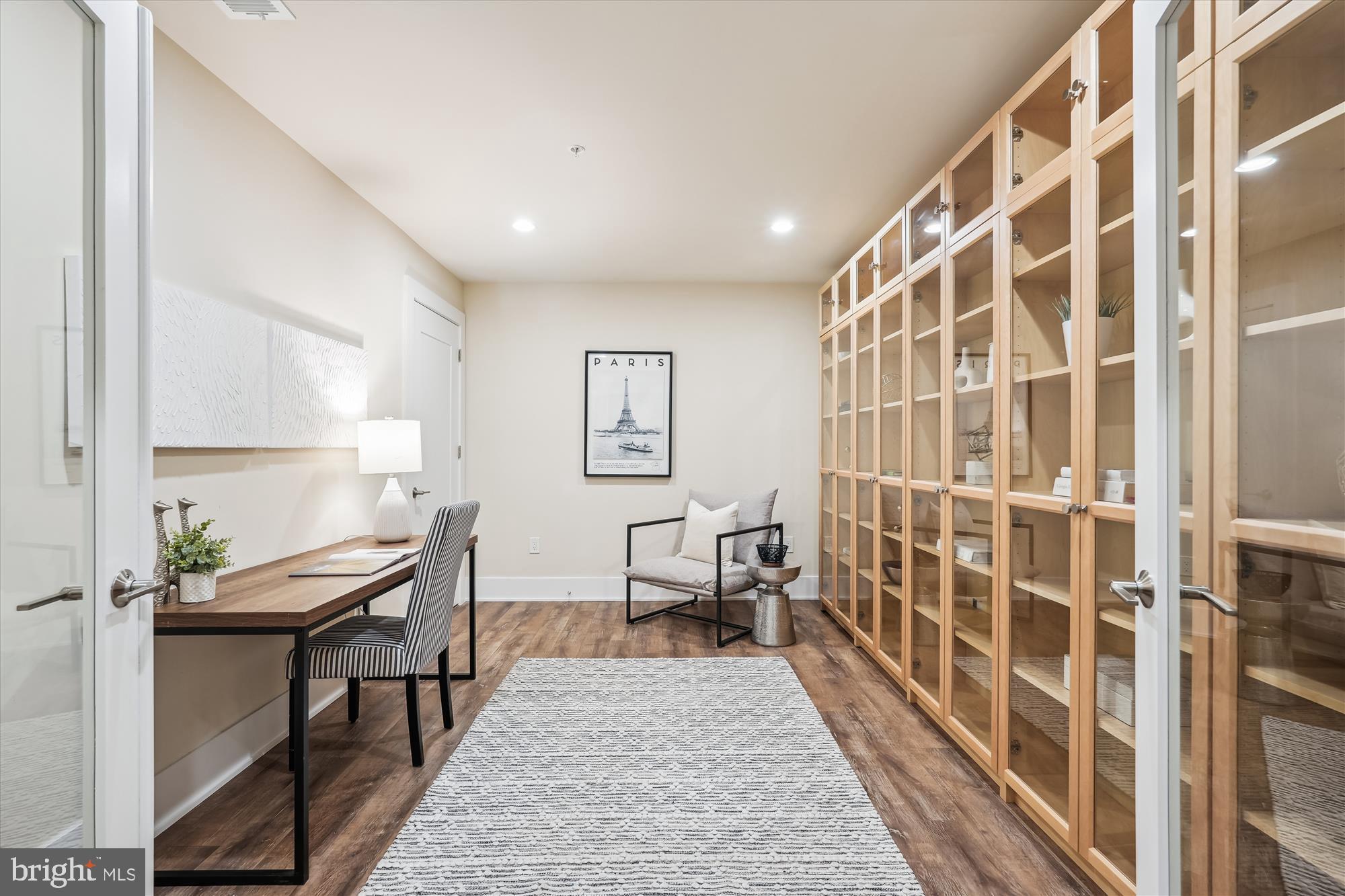 GROSVENOR HEIGHTS - Residential