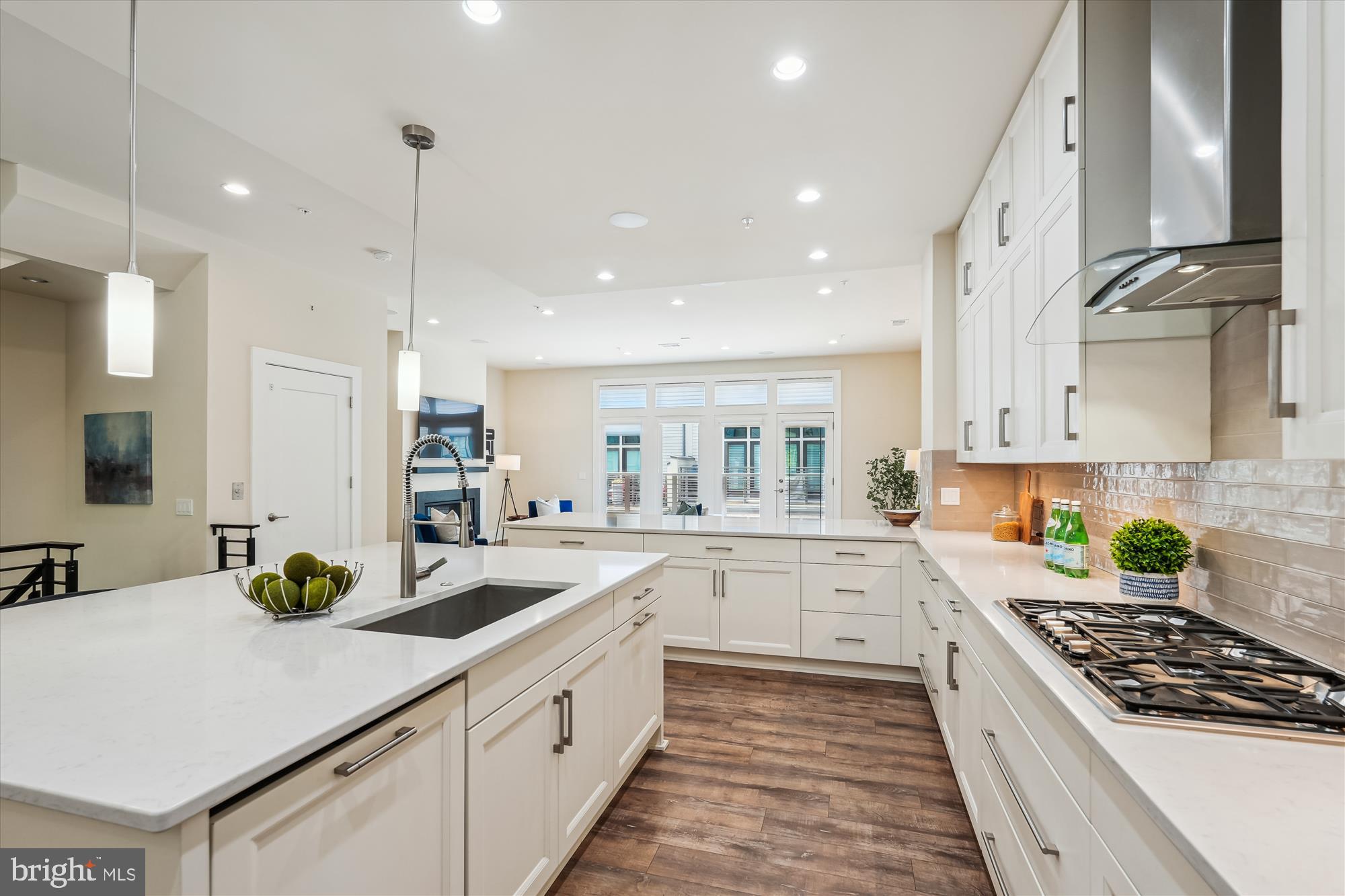 GROSVENOR HEIGHTS - Residential