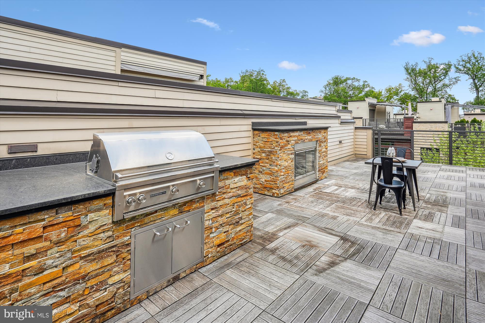 GROSVENOR HEIGHTS - Residential