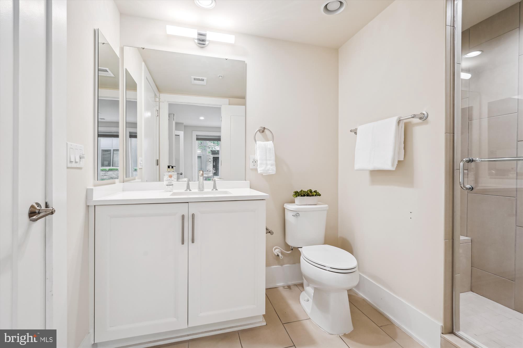 GROSVENOR HEIGHTS - Residential