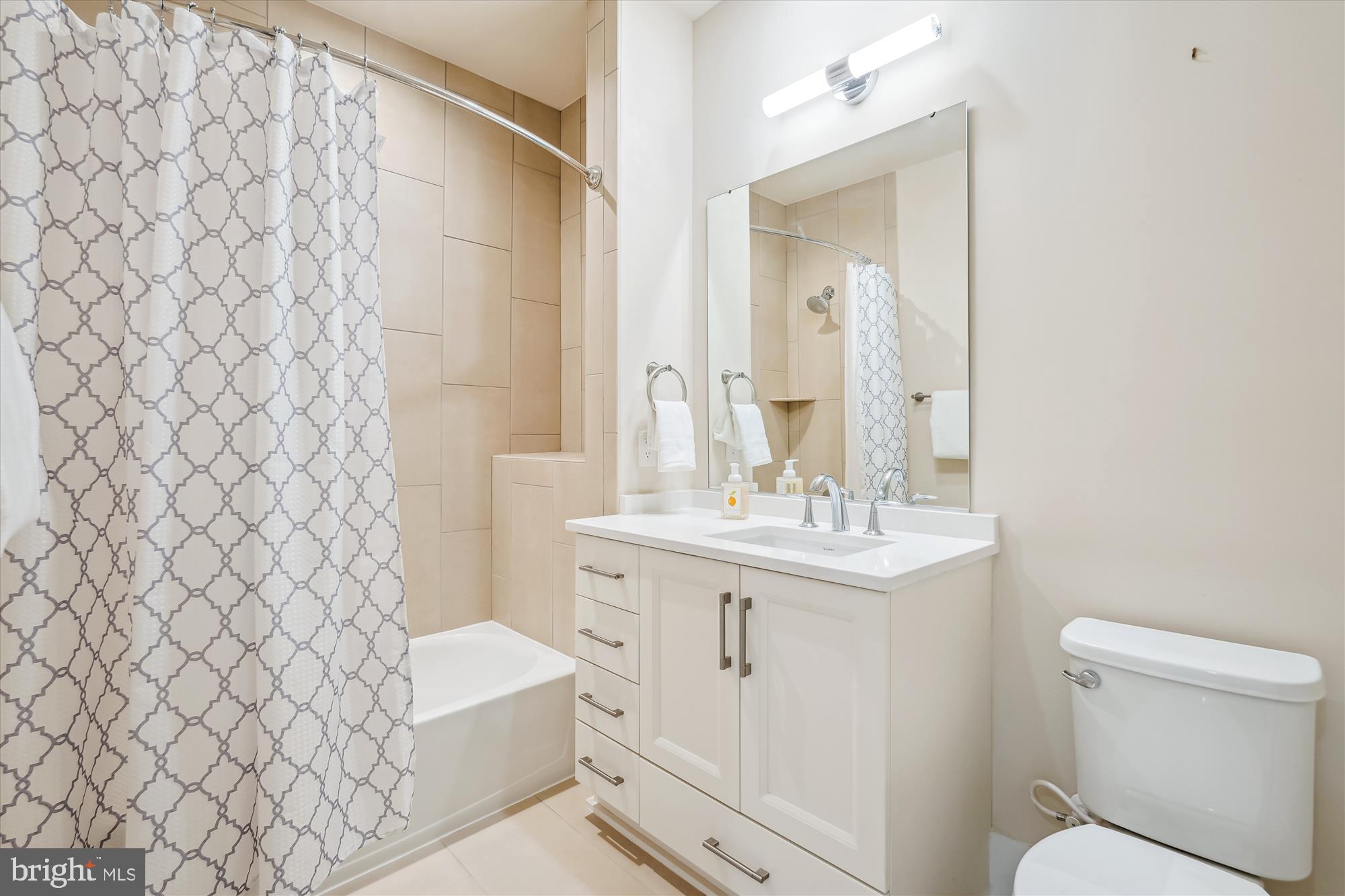 GROSVENOR HEIGHTS - Residential