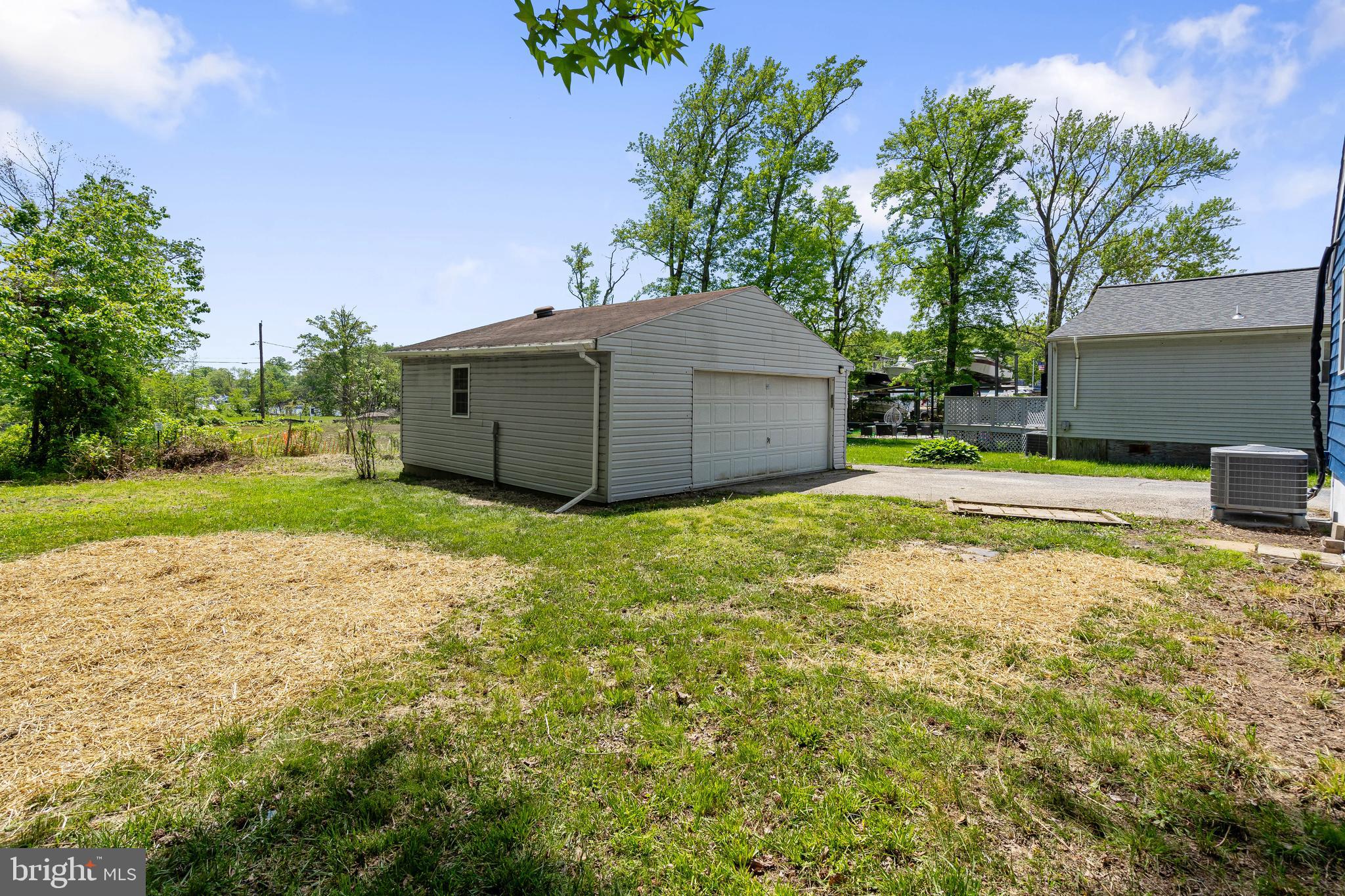 EDGAR GROVE - Residential