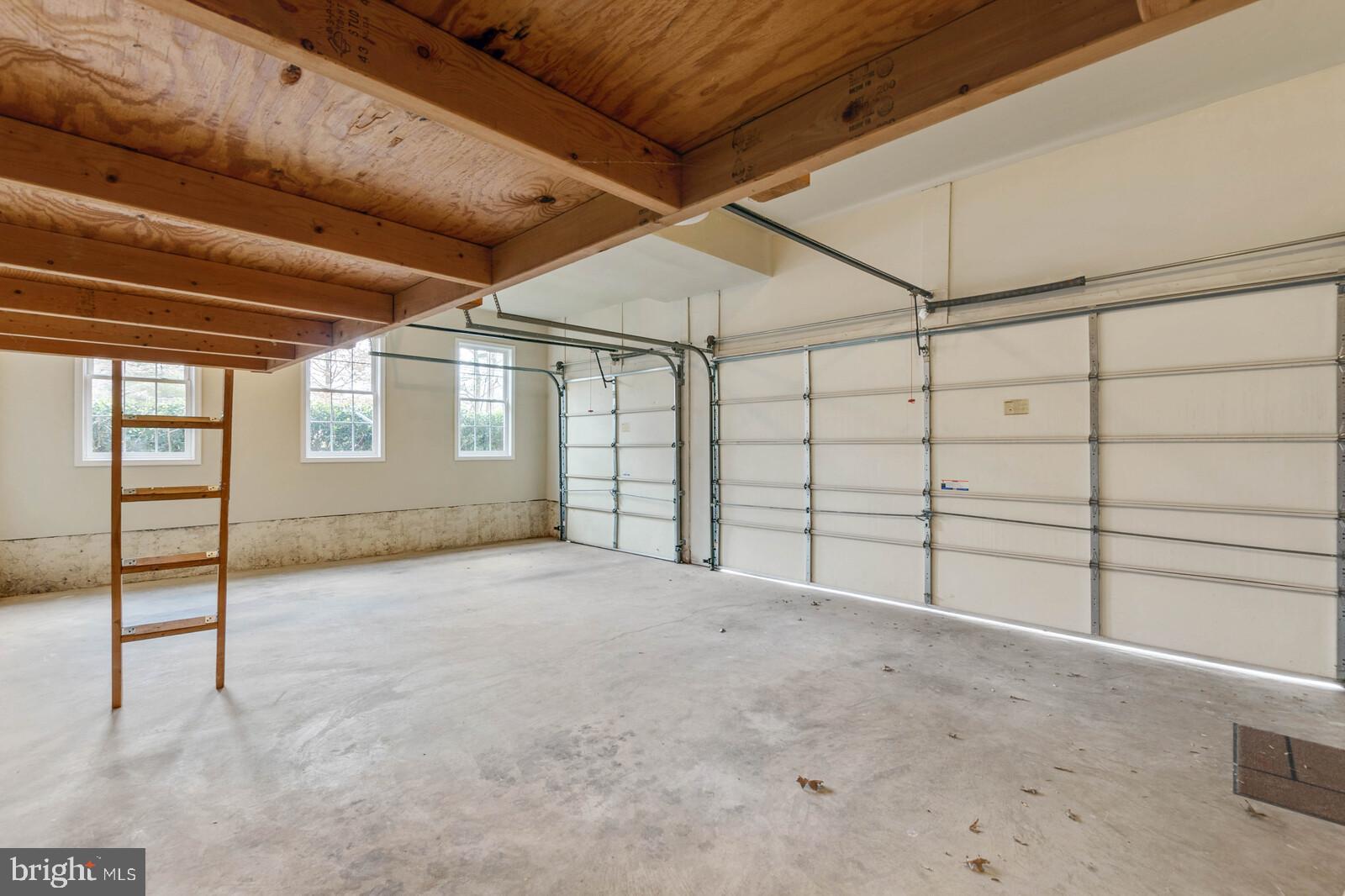 FAIRFAX ACRES - Residential