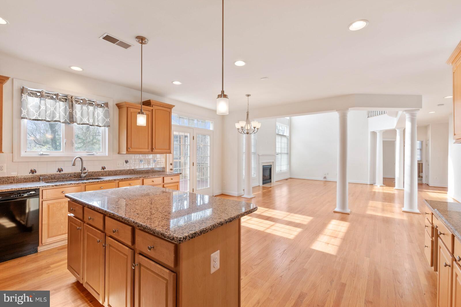 FAIRFAX ACRES - Residential