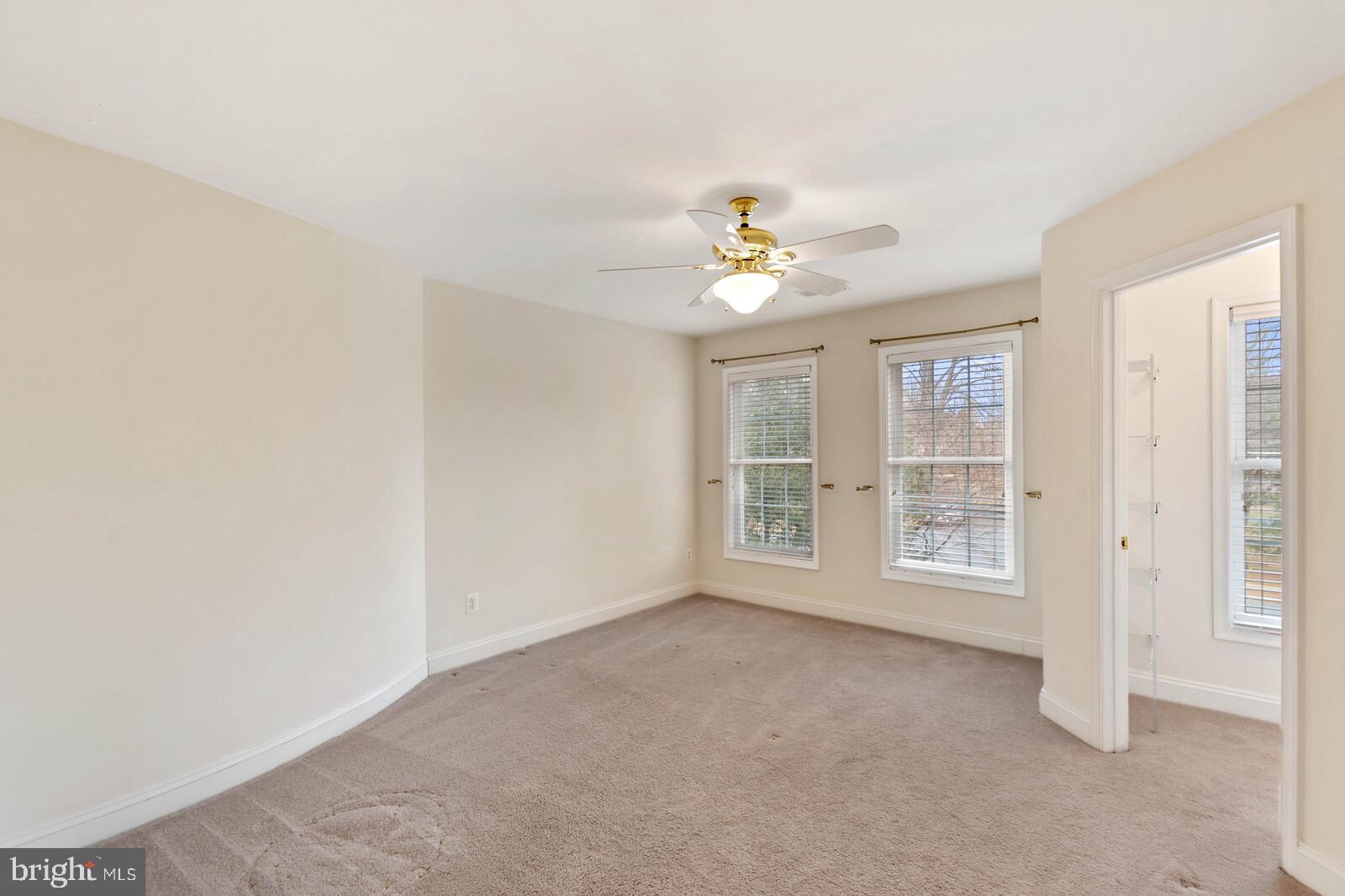 FAIRFAX ACRES - Residential