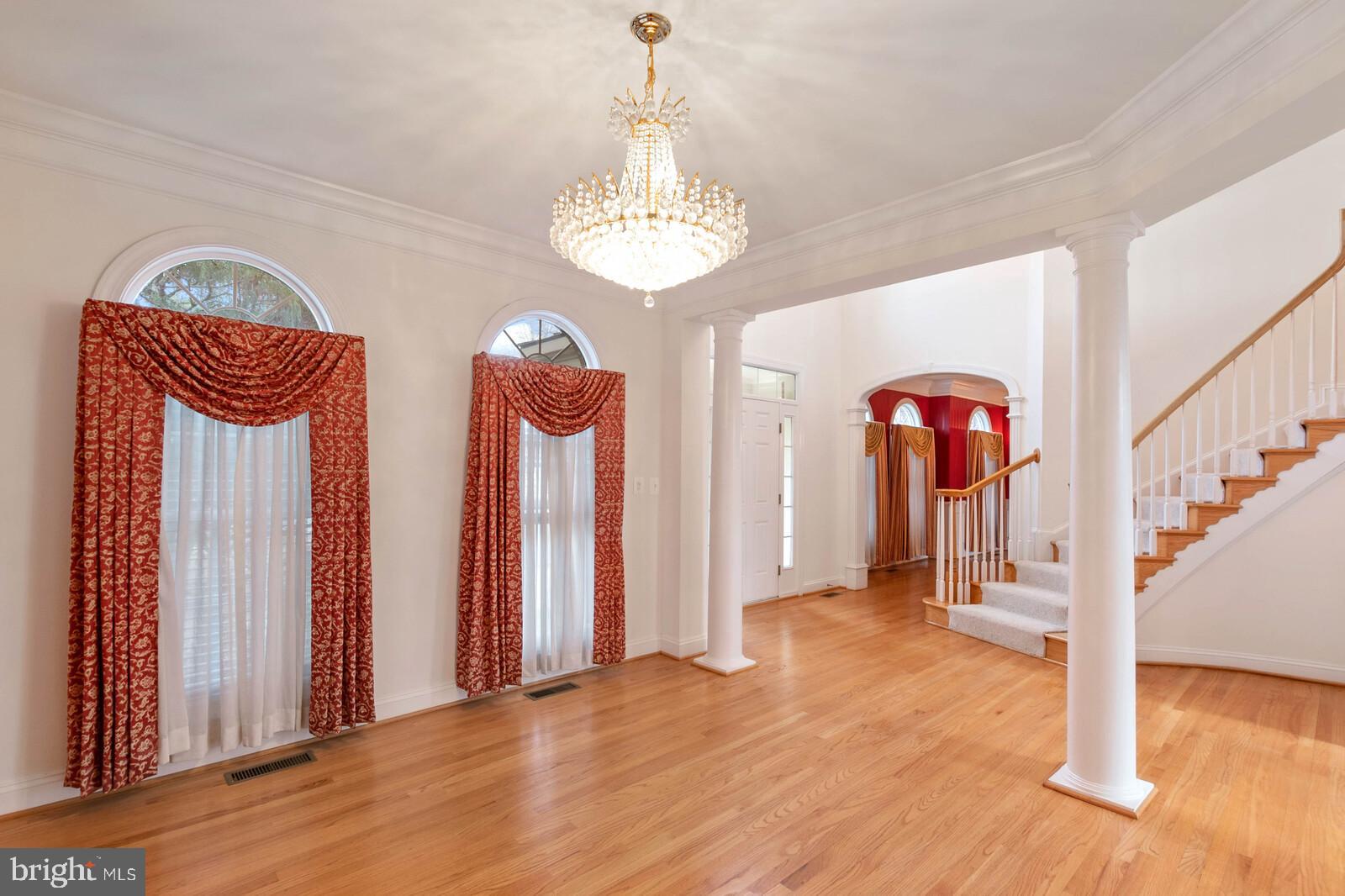 FAIRFAX ACRES - Residential