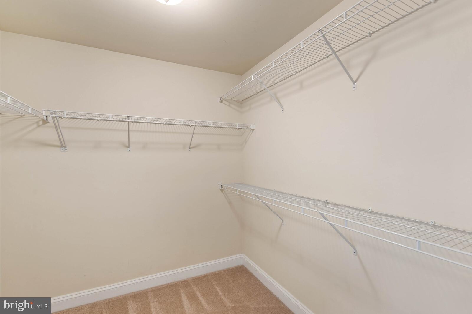 FAIRFAX ACRES - Residential