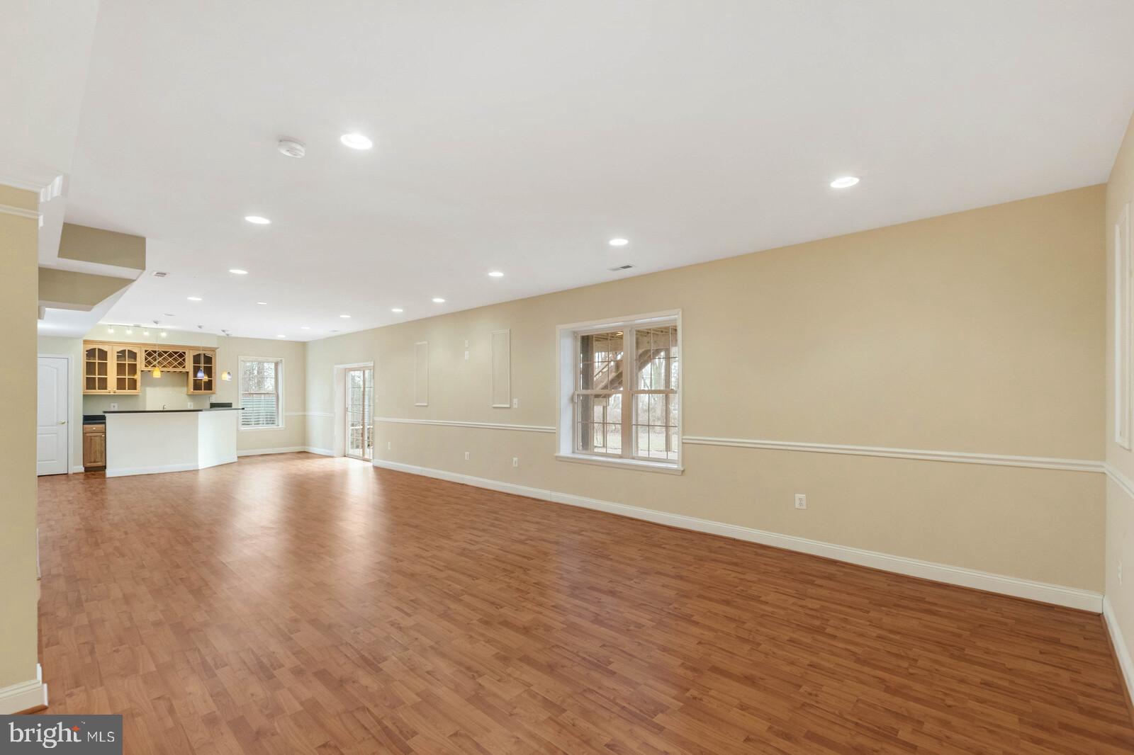 FAIRFAX ACRES - Residential