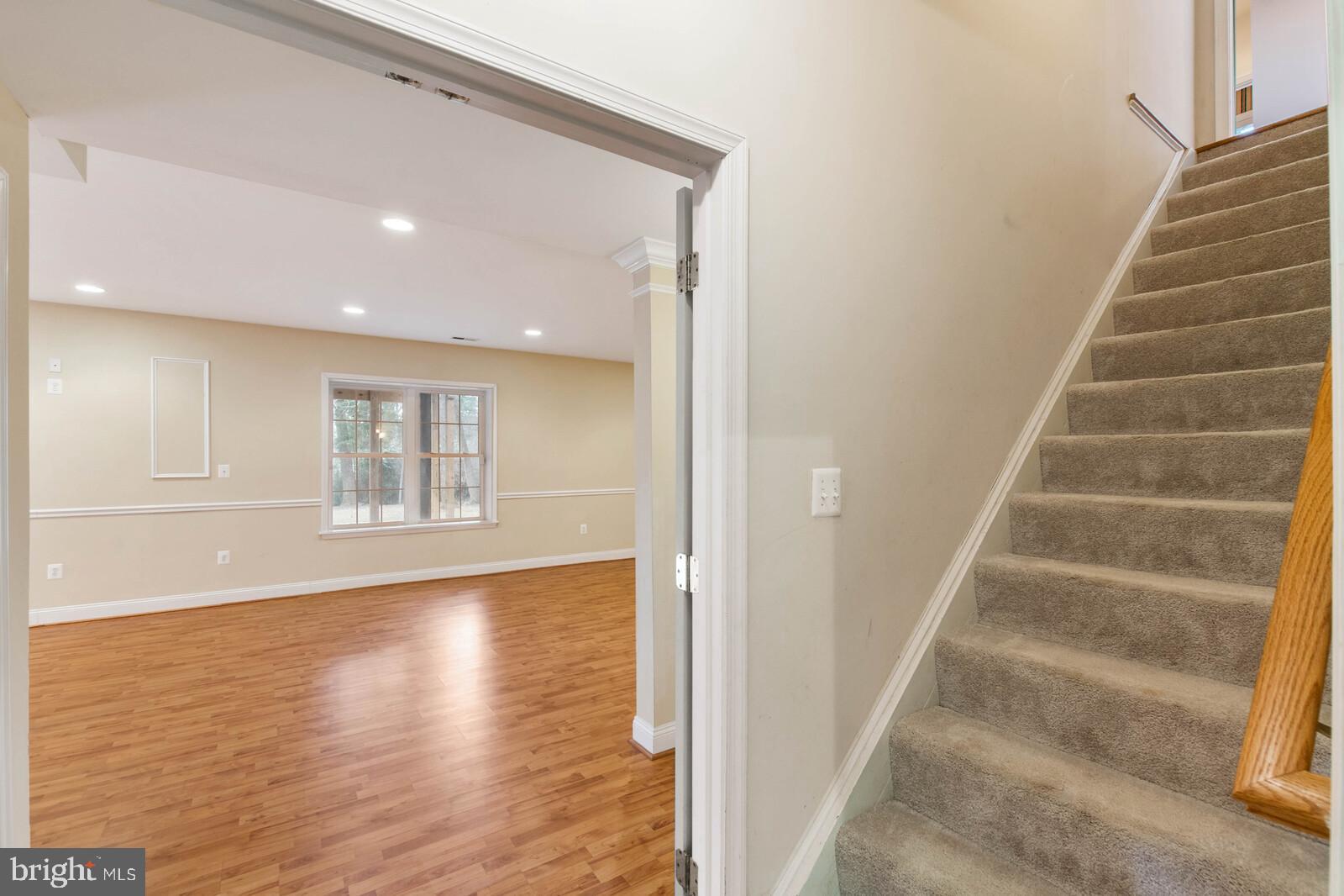 FAIRFAX ACRES - Residential