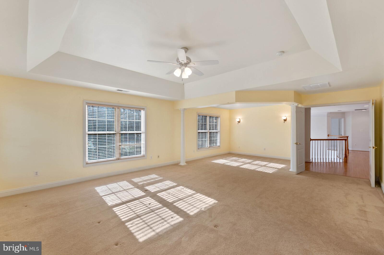 FAIRFAX ACRES - Residential