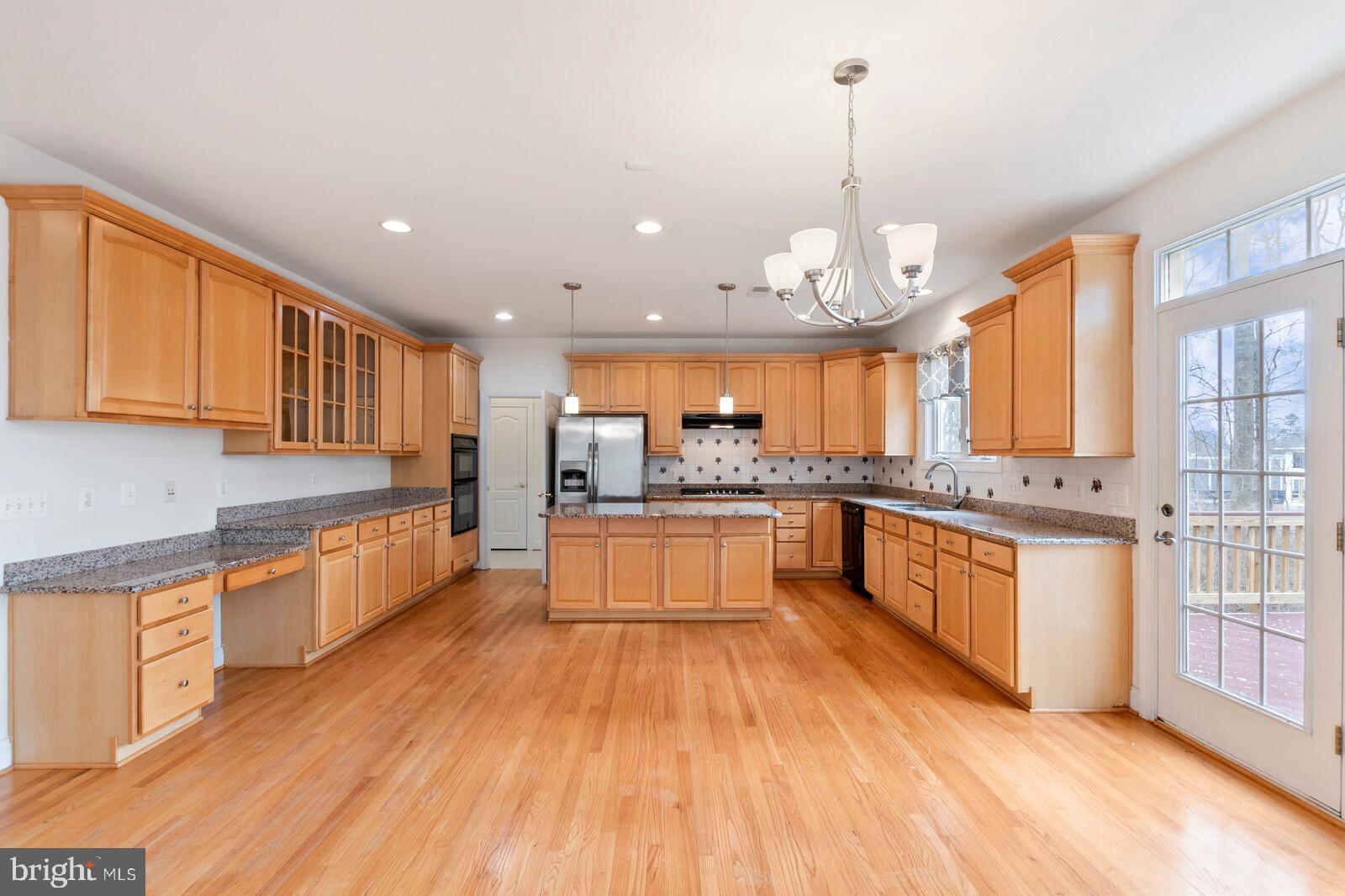 FAIRFAX ACRES - Residential