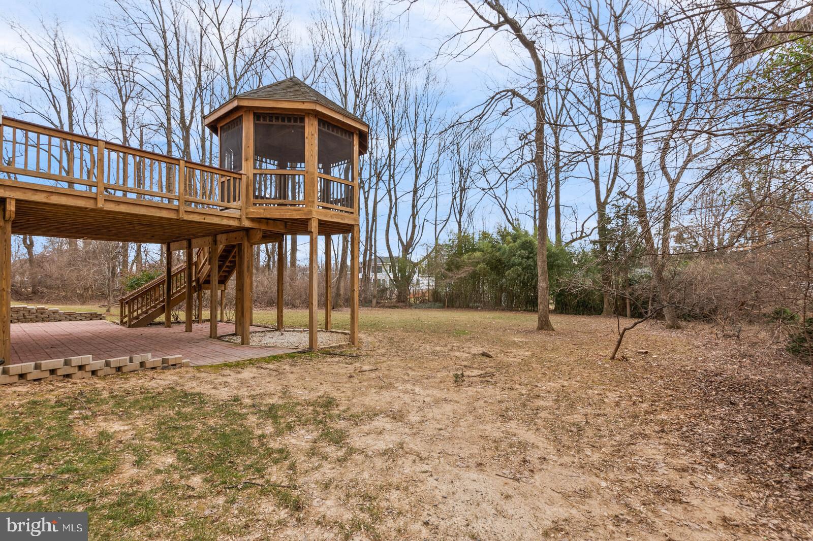 FAIRFAX ACRES - Residential