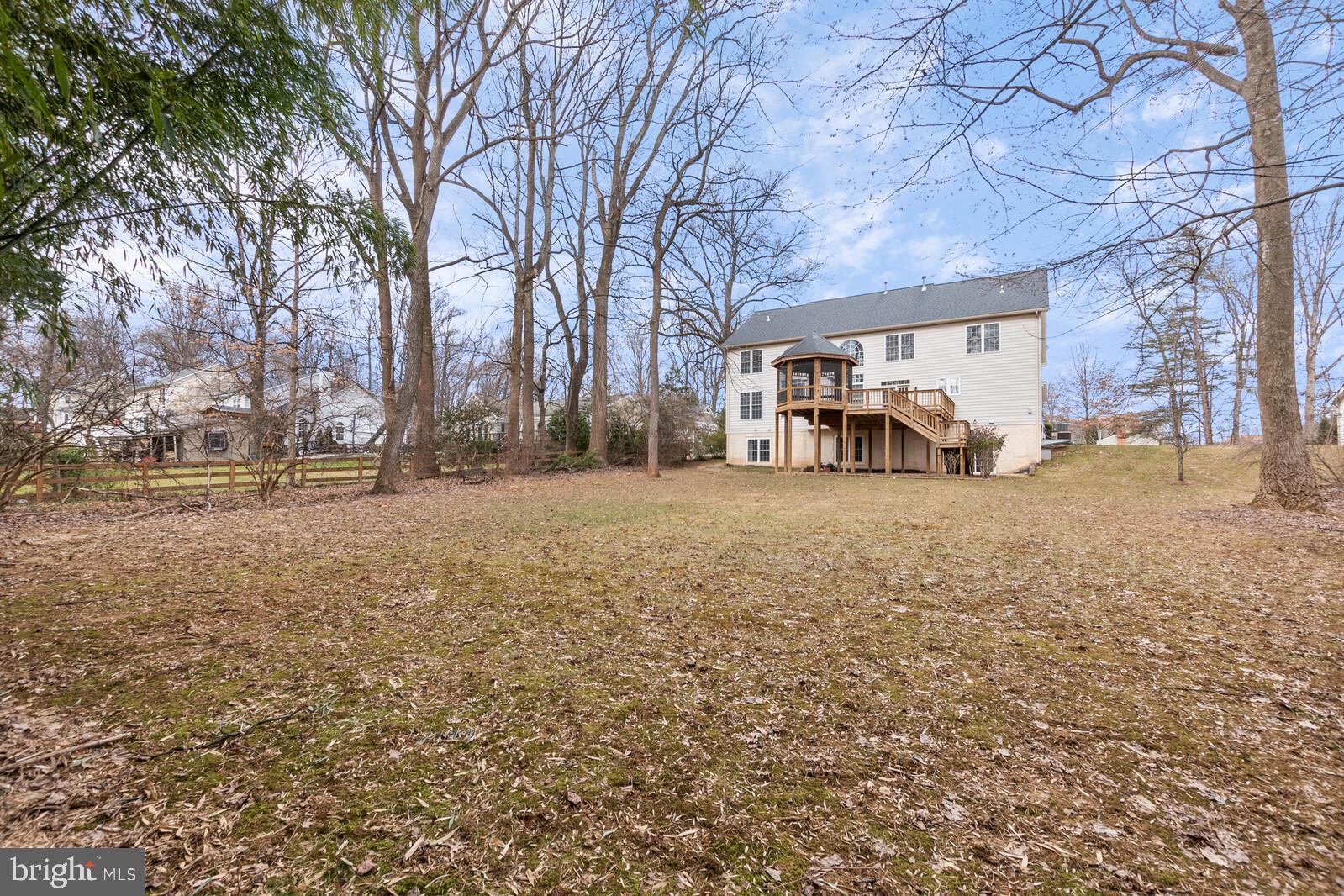 FAIRFAX ACRES - Residential