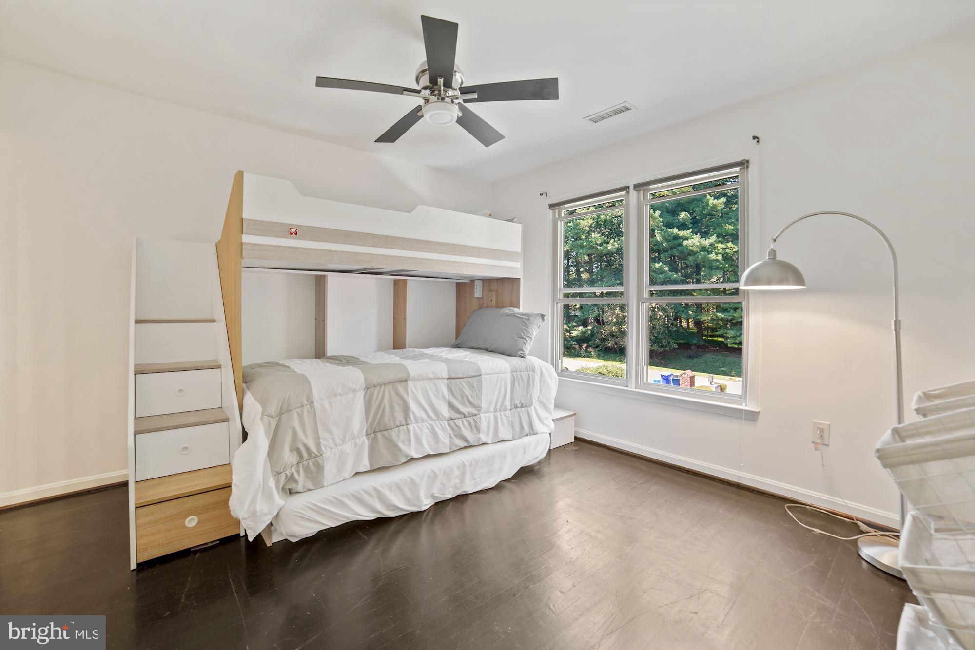 NORBECK KNOLLS - Residential