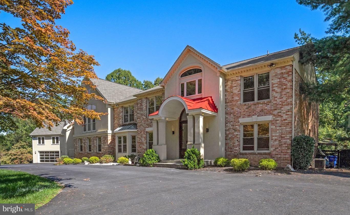 NORBECK KNOLLS - Residential