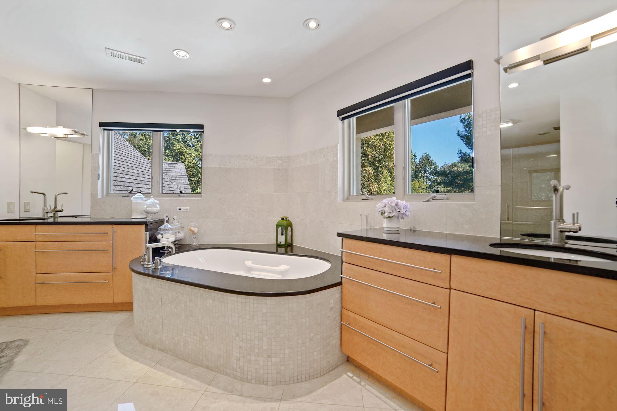 NORBECK KNOLLS - Residential