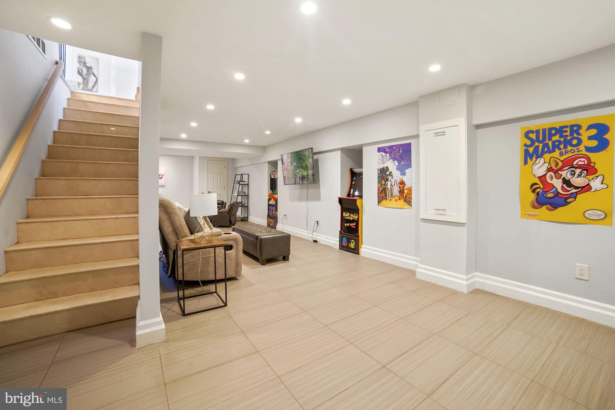 NORBECK KNOLLS - Residential