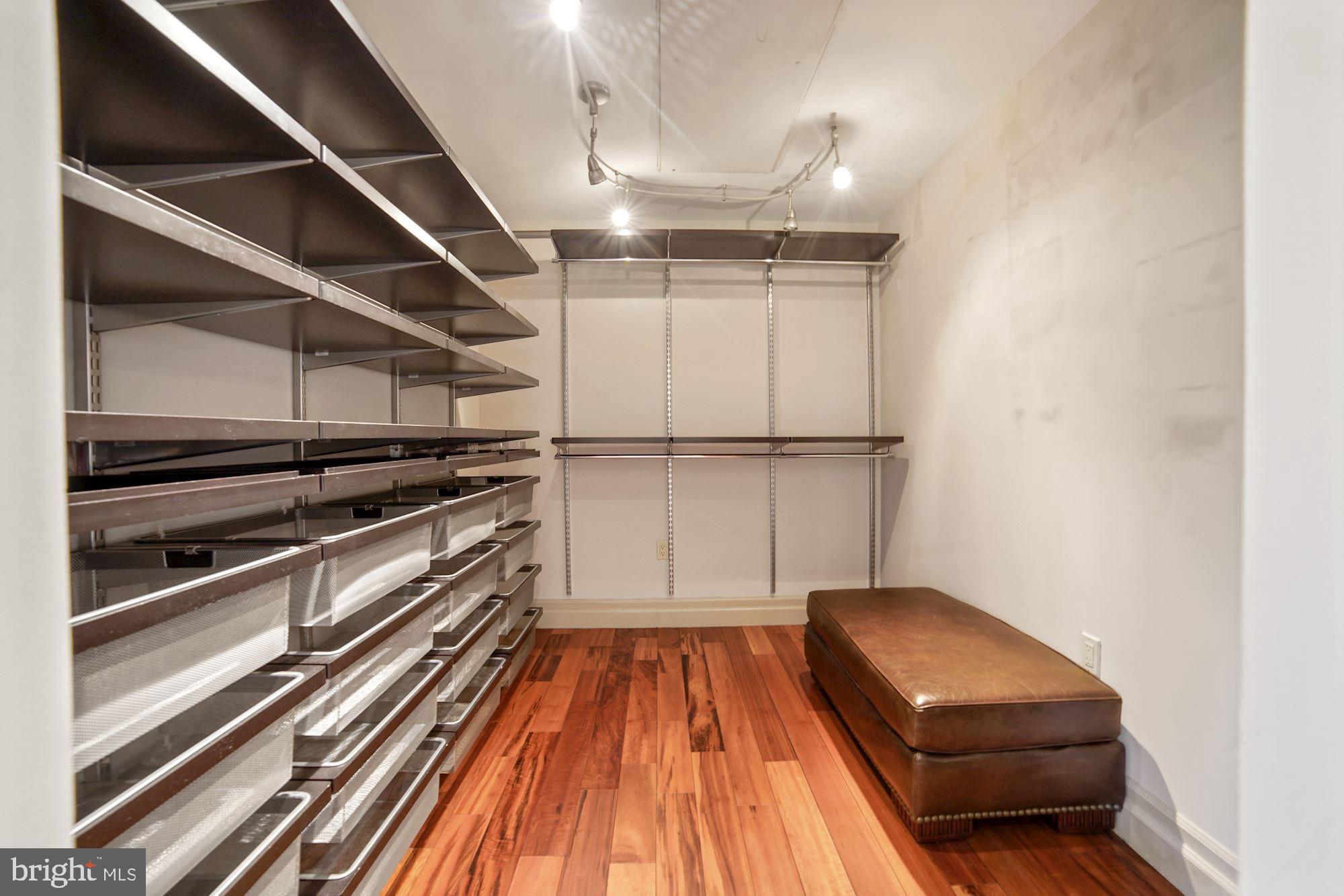 NORBECK KNOLLS - Residential