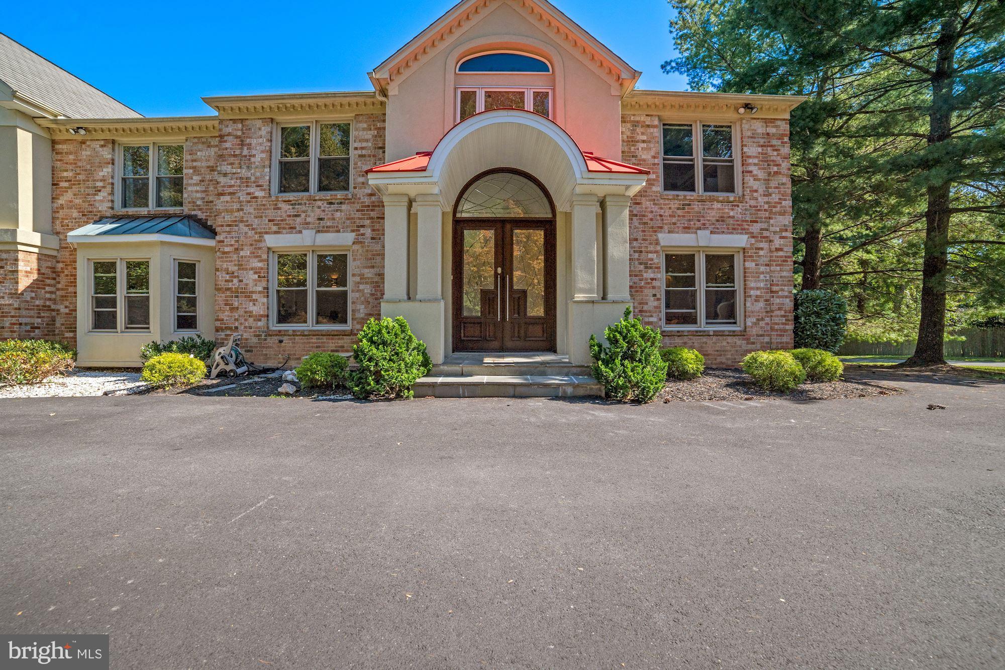 NORBECK KNOLLS - Residential