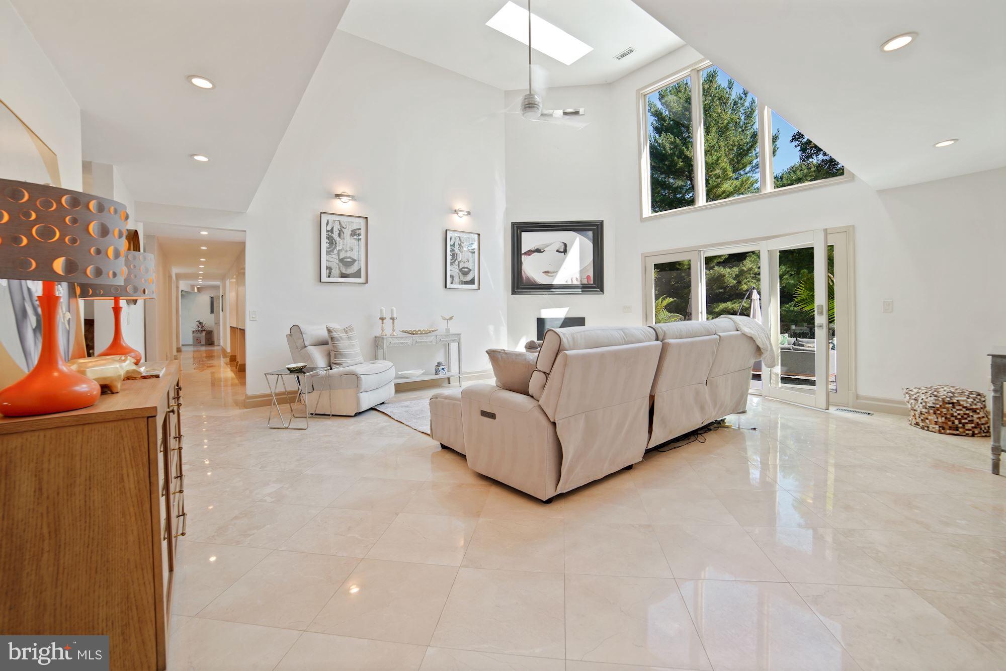 NORBECK KNOLLS - Residential