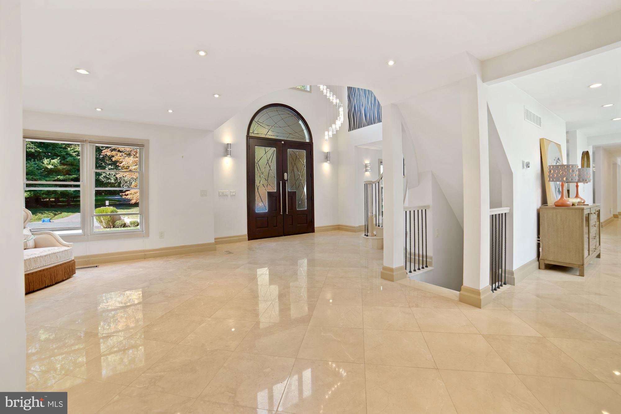 NORBECK KNOLLS - Residential