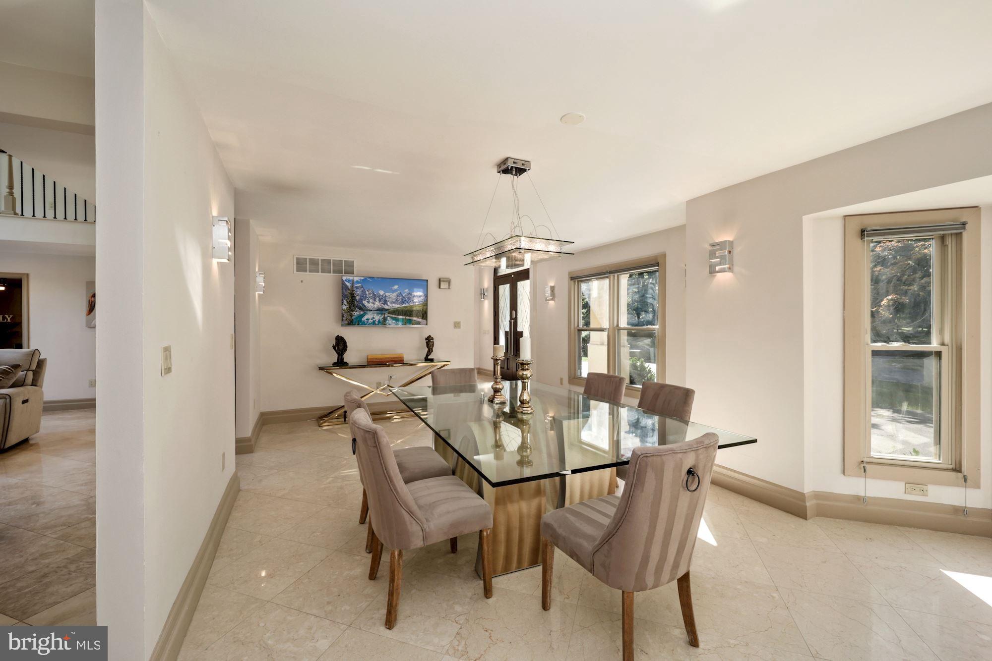 NORBECK KNOLLS - Residential