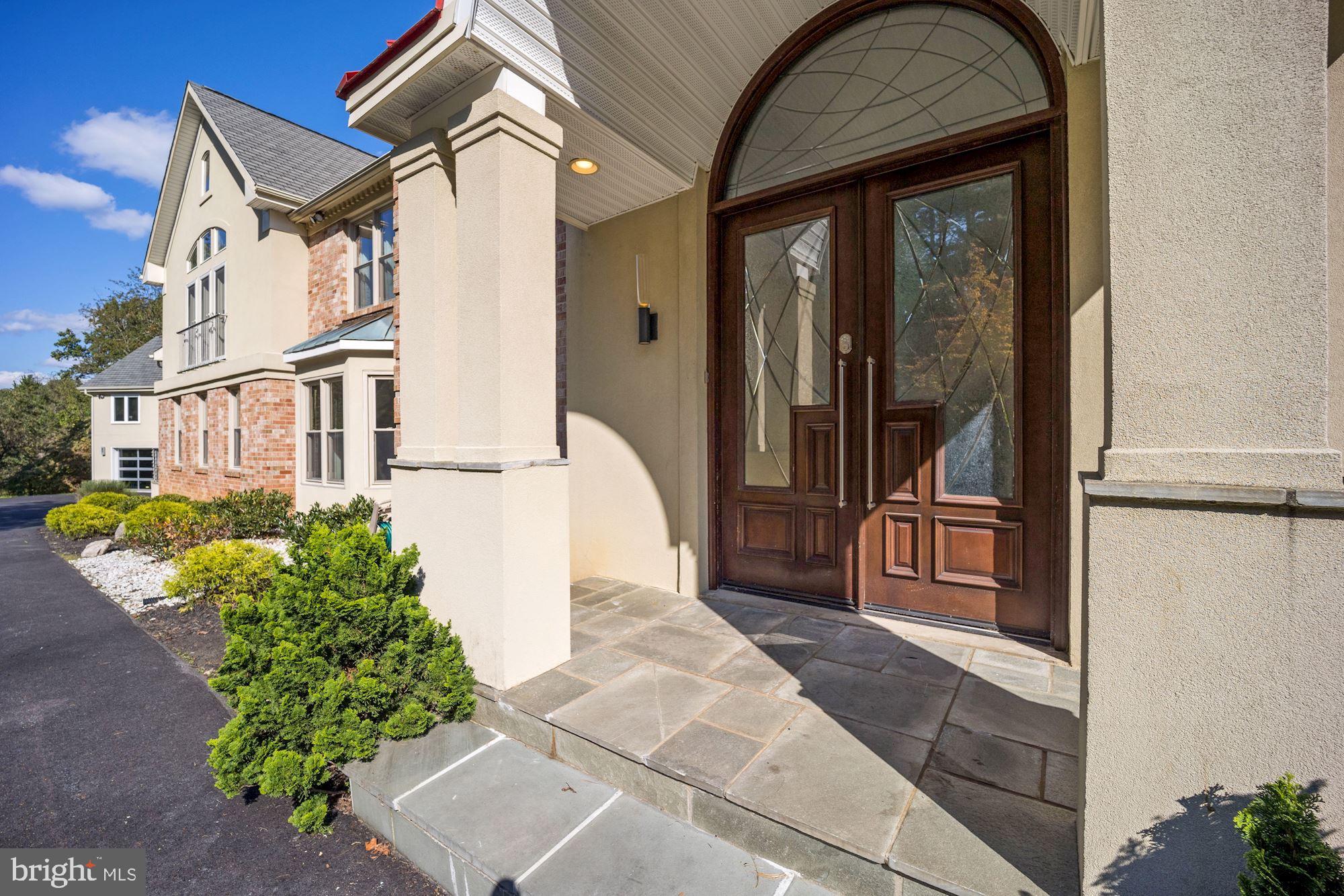 NORBECK KNOLLS - Residential