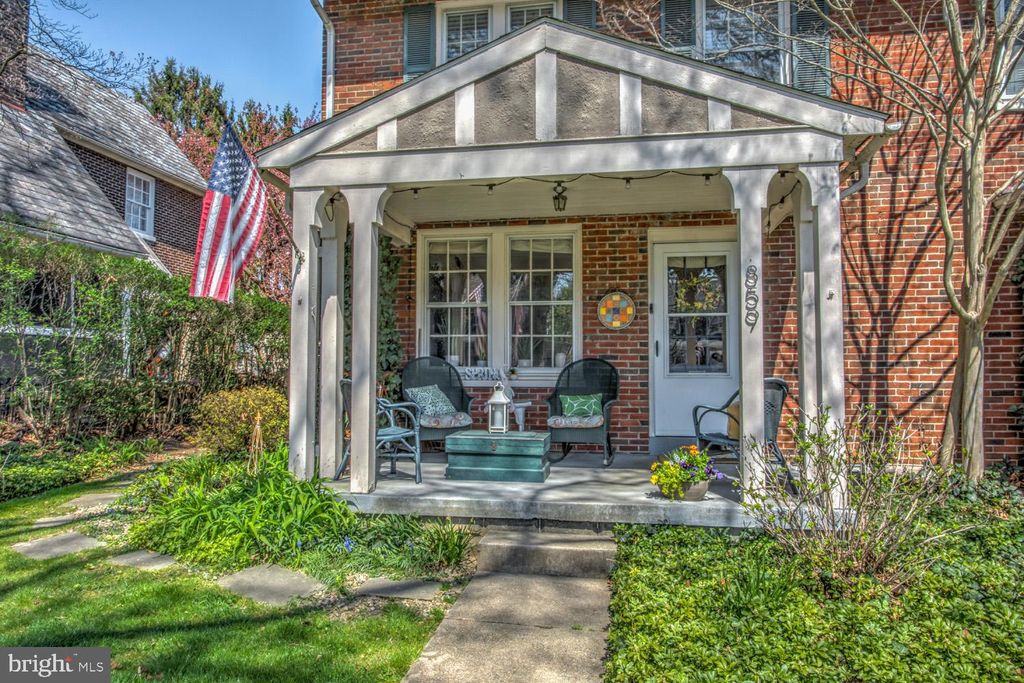 Photo of 859 MARTHA AVE, LANCASTER, PA 17601 (MLS # PALA2032946)