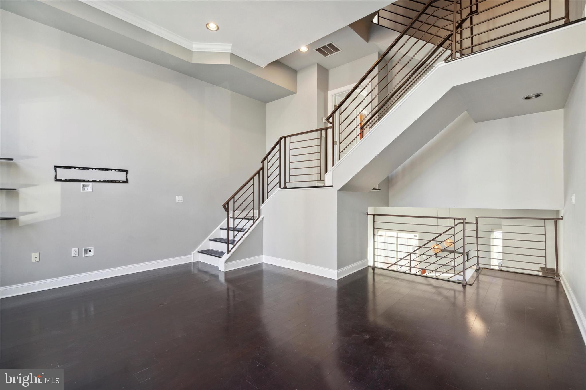 OLDE KENSINGTON - Residential Lease