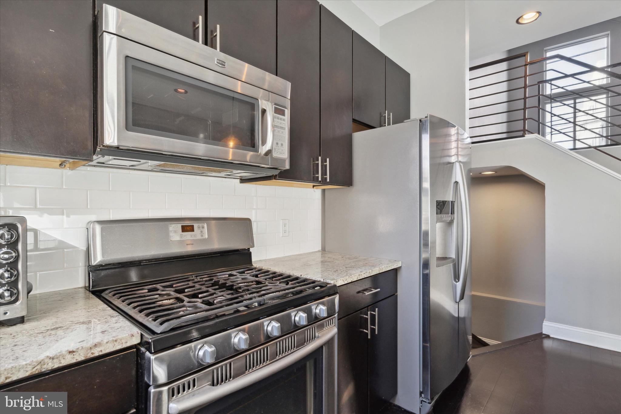 OLDE KENSINGTON - Residential Lease