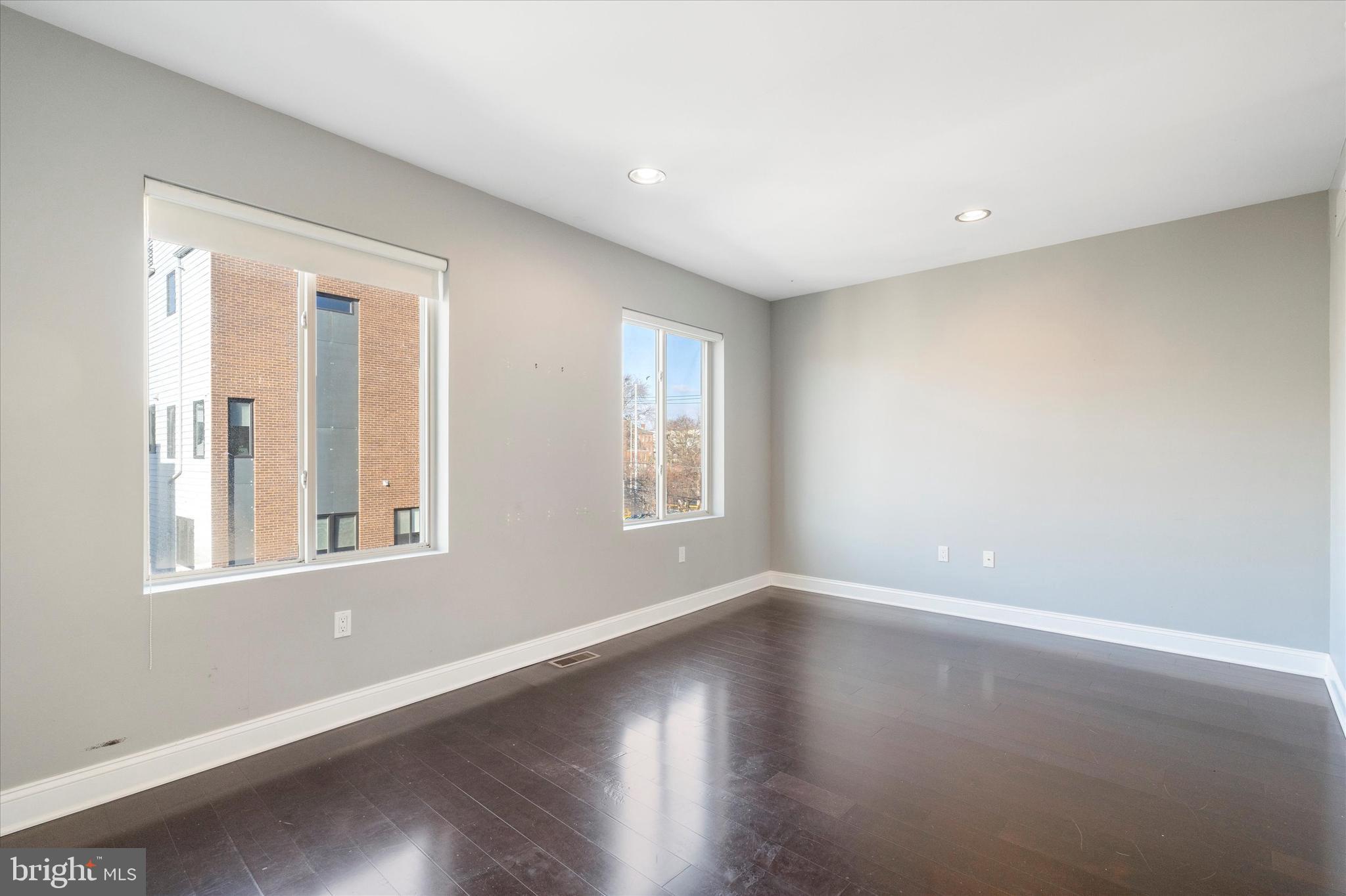 OLDE KENSINGTON - Residential Lease