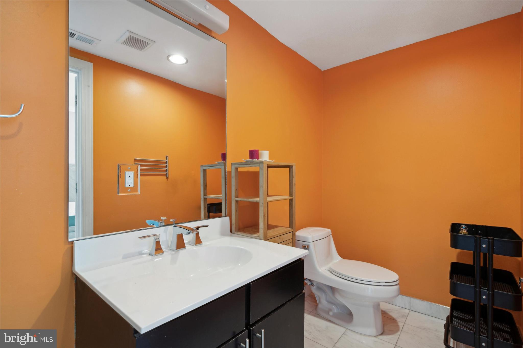 OLDE KENSINGTON - Residential Lease