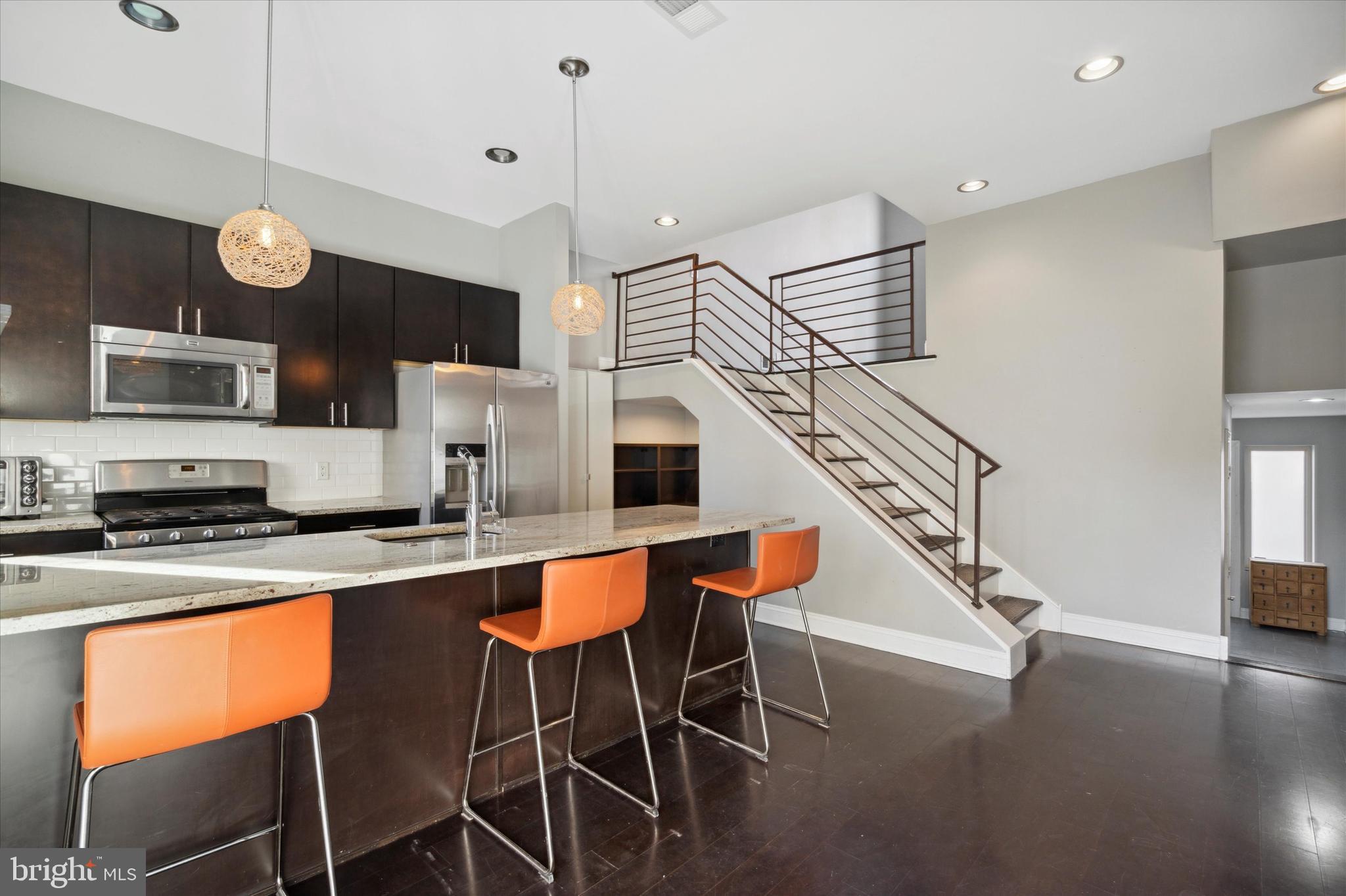 OLDE KENSINGTON - Residential Lease